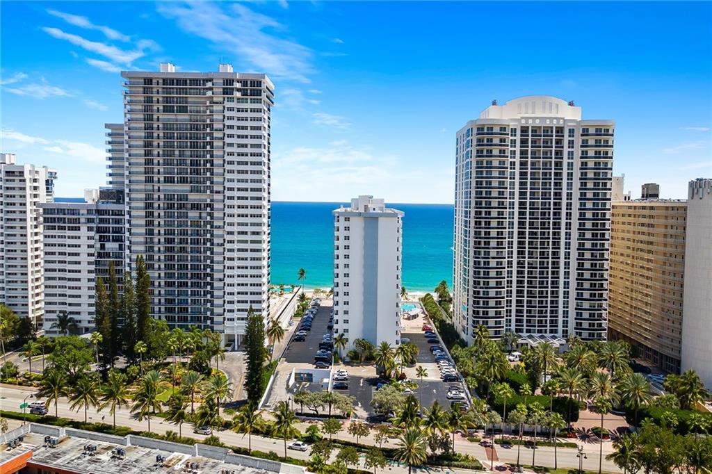 GALT TOWERS - Residential
