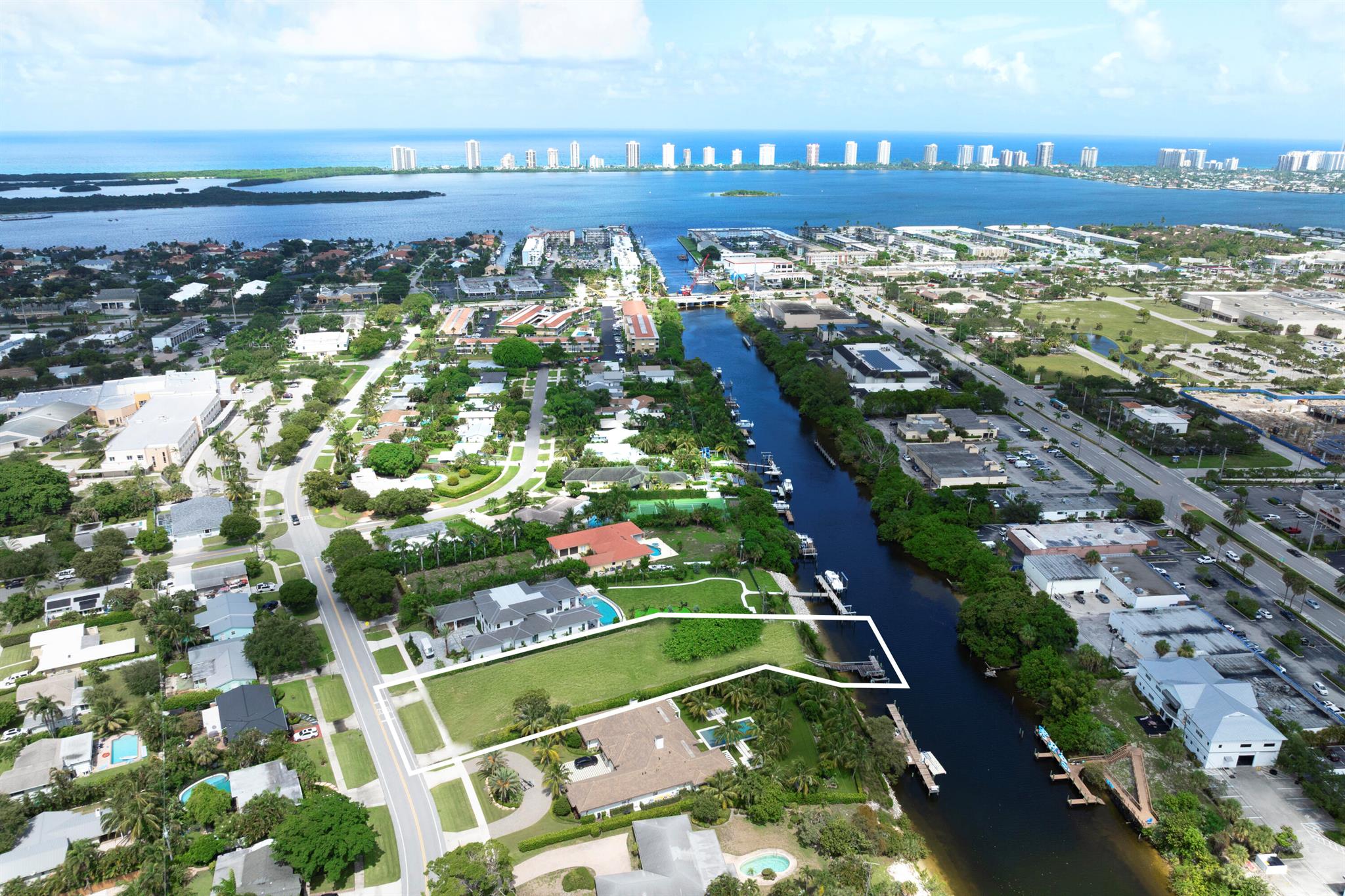 Build Your Dream Home in The Village of North Palm Beach! This expansive 0.8335-acre cleared lot is ready for construction and comes with custom architectural plans by Foster Banyan, one of South Florida's premier luxury home builders. Located in a sought-after neighborhood, this is a rare opportunity. Interested in a turnkey option? A different price is available for buyers who wish to have the home built on the lot.