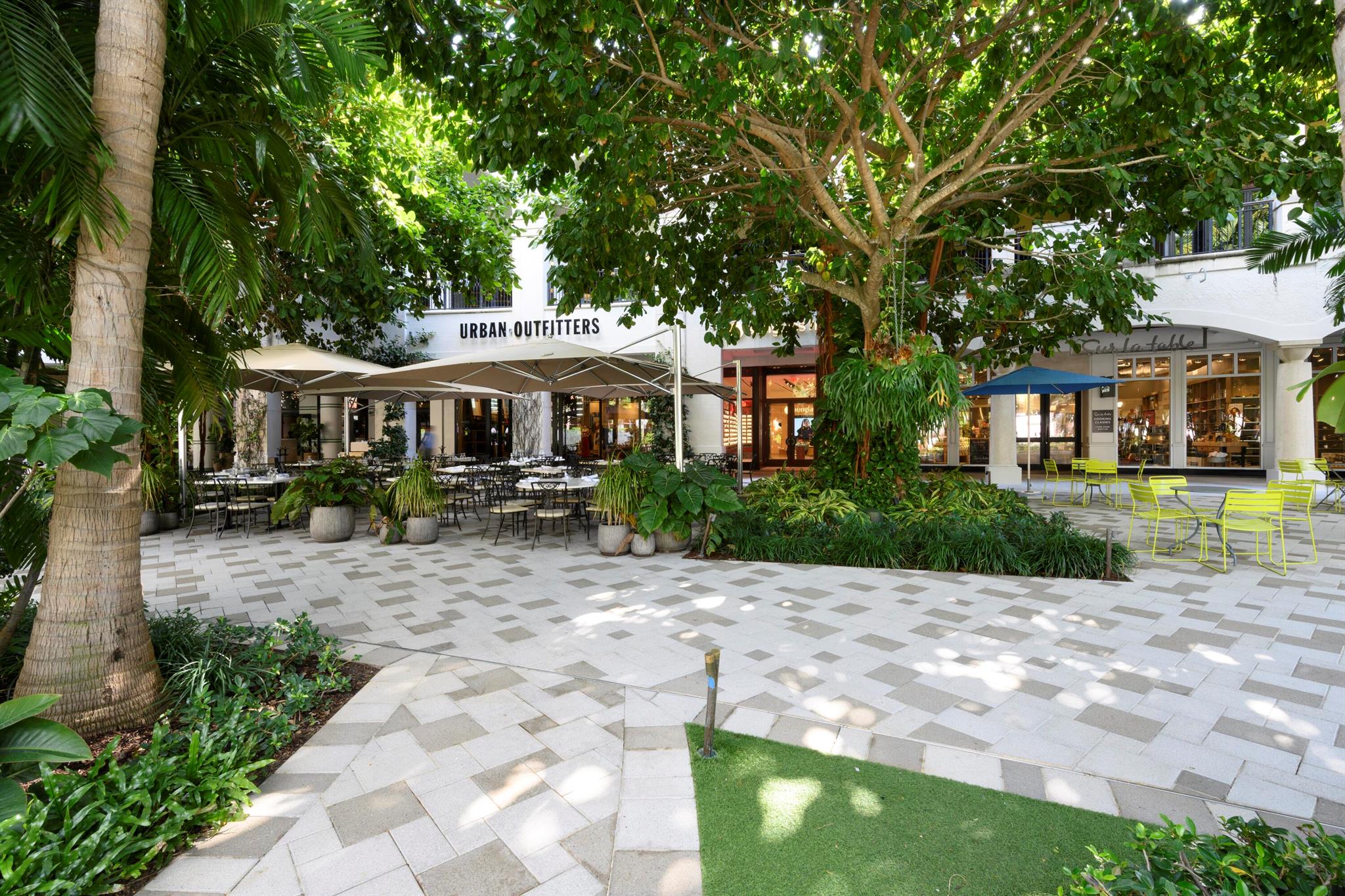 NORTH PALM BEACH VILLAGE - Land