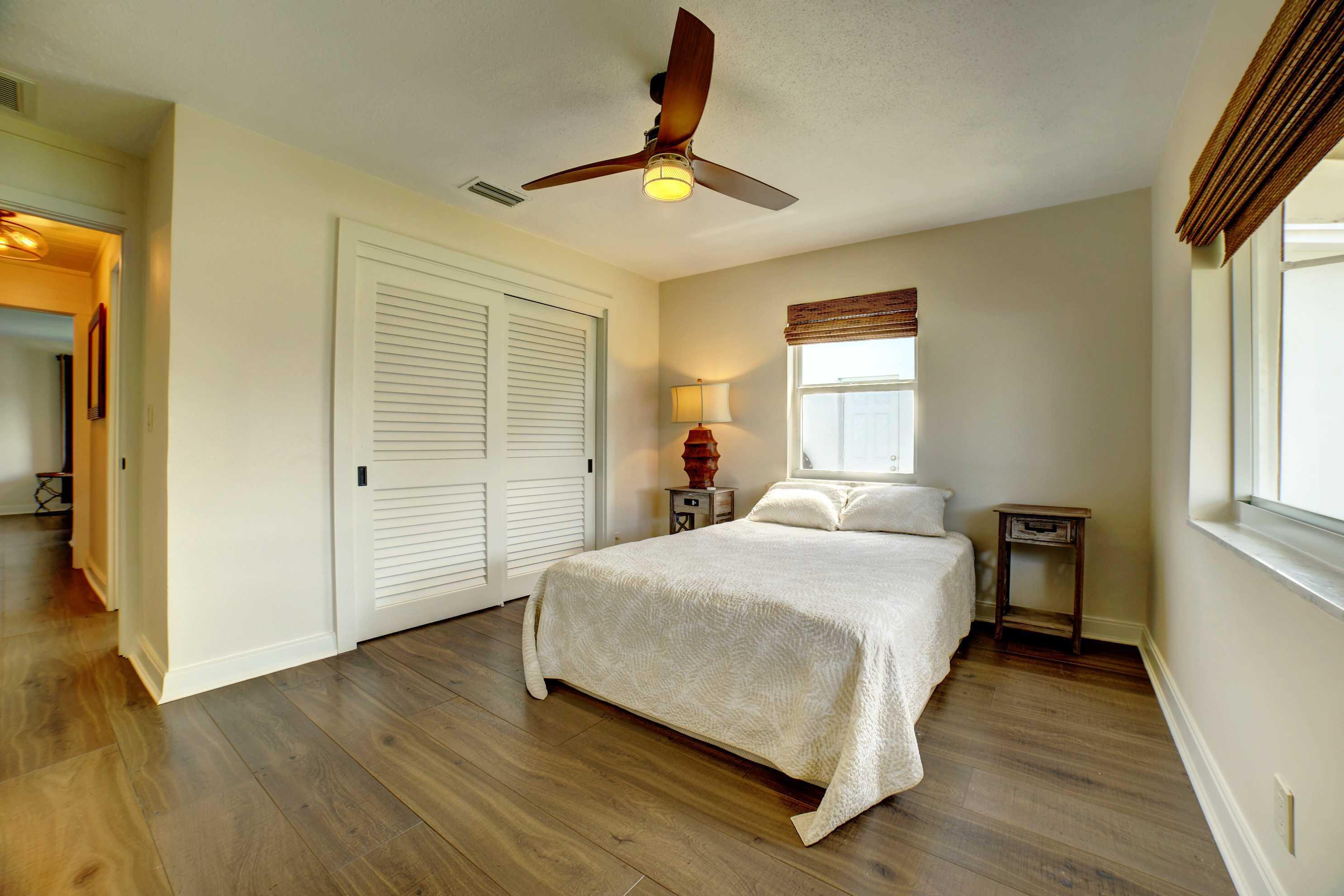 PALM BEACH LEISUREVILLE REPLAT - Residential