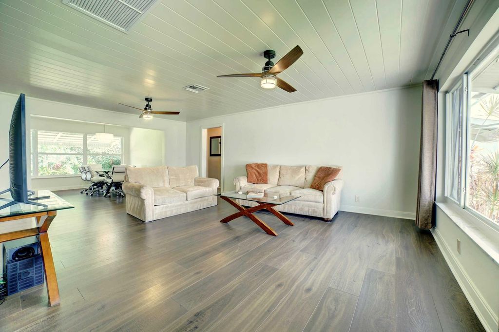 Photo of 132 NW 10th Court, Boynton Beach, FL 33426 (MLS # B26007069)