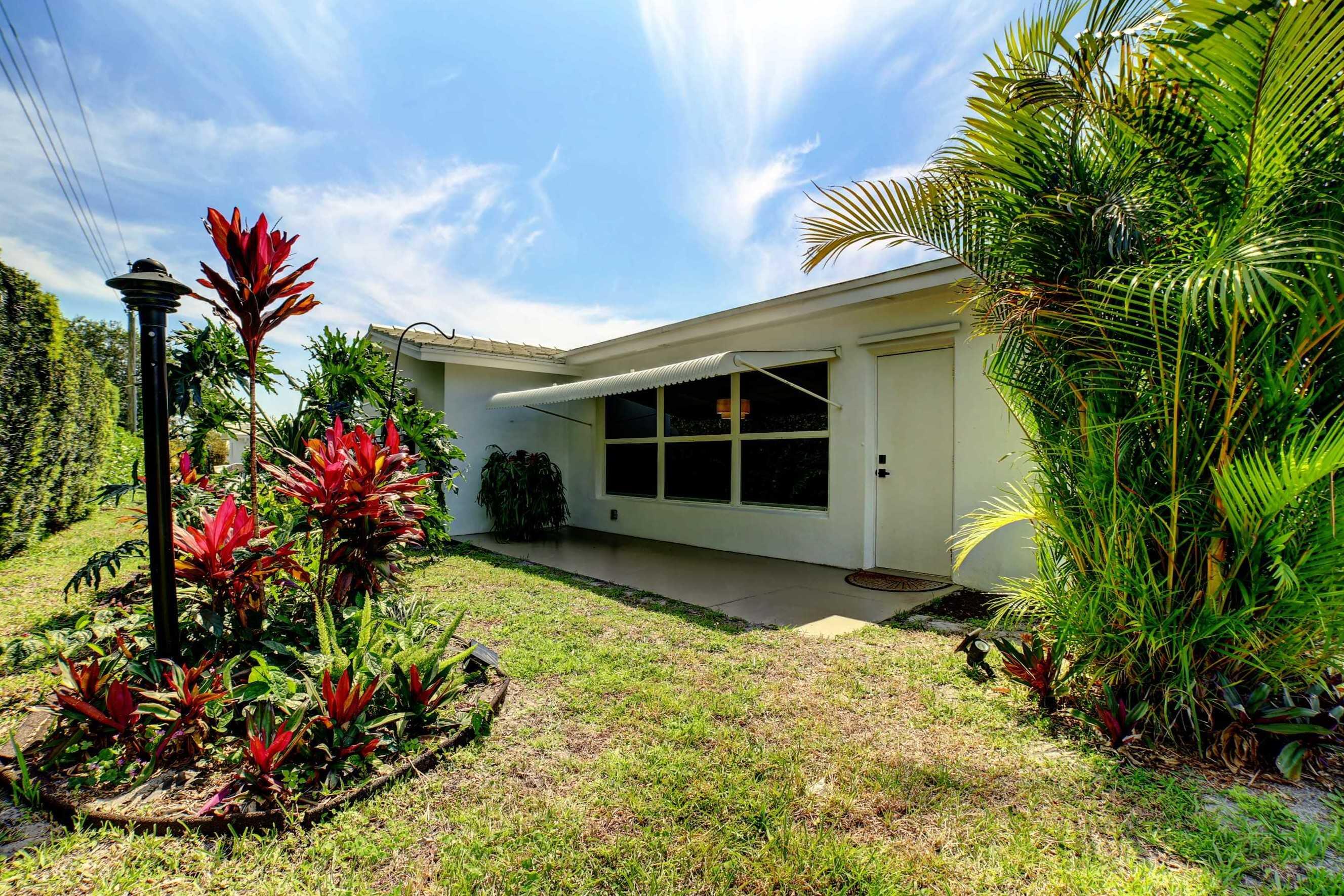 PALM BEACH LEISUREVILLE REPLAT - Residential