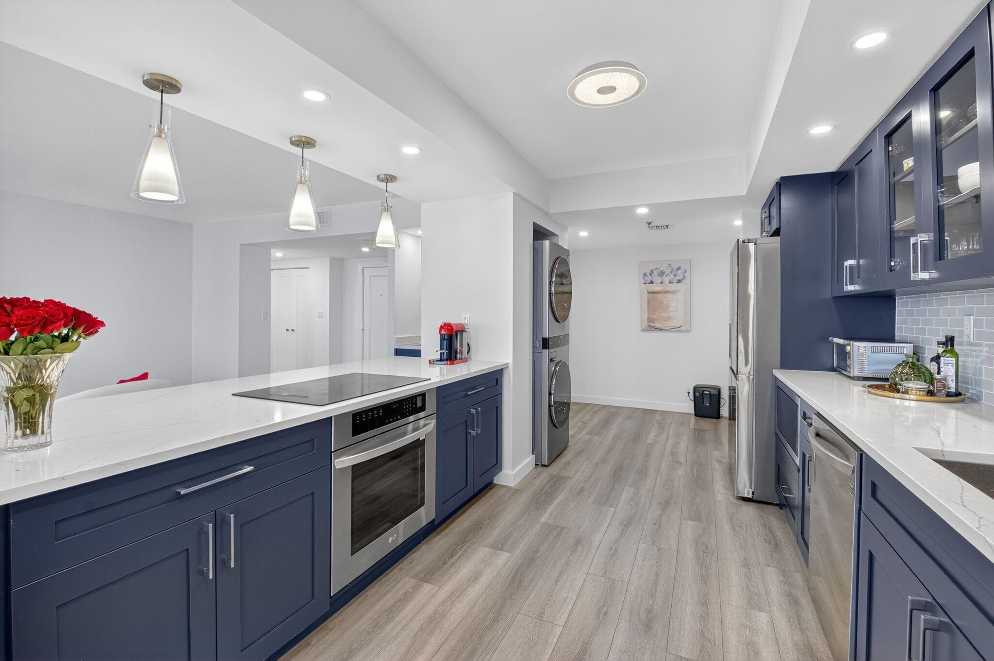 TRAFALGAR OF HIGHLAND BEA - Residential