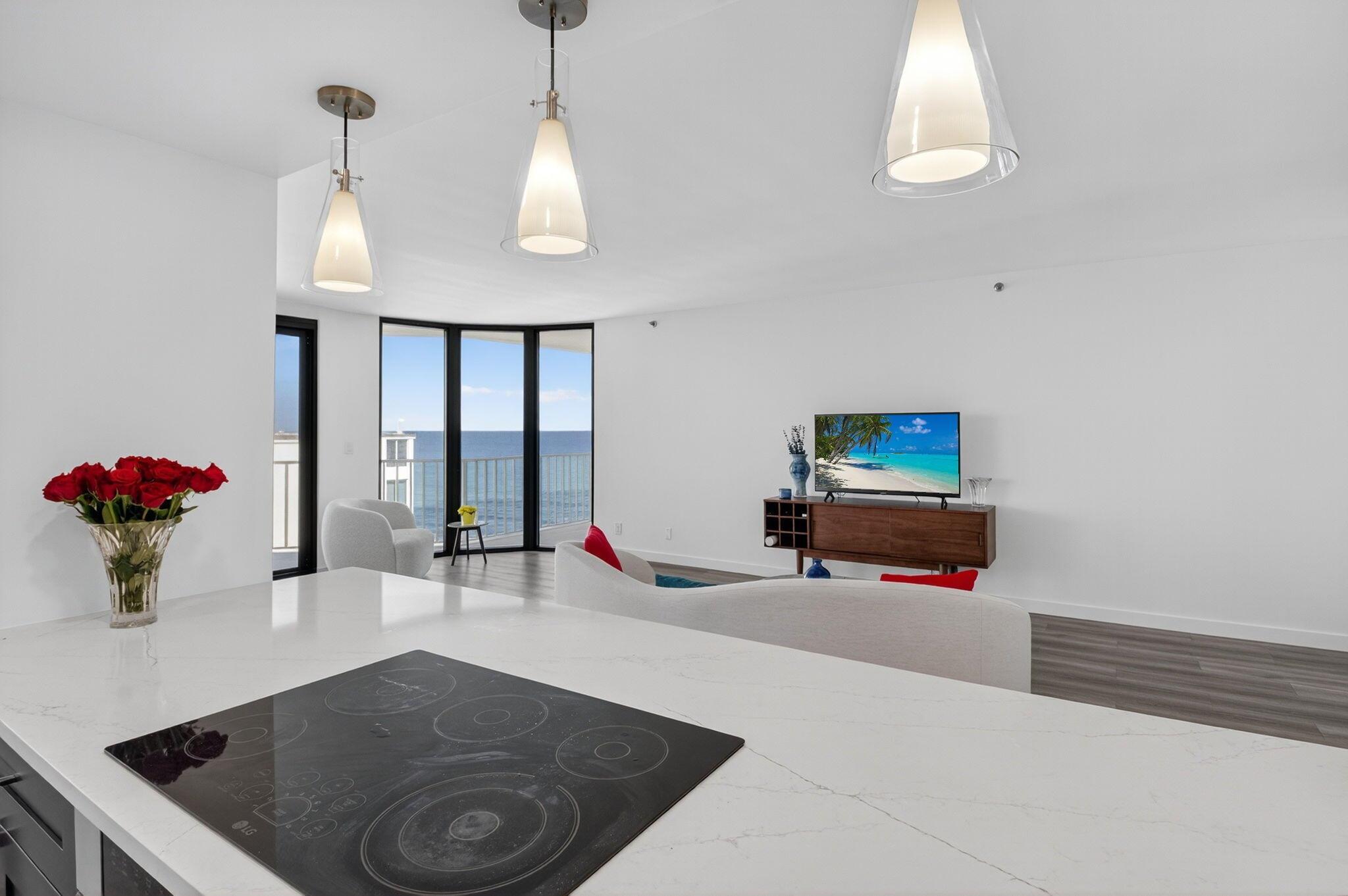 TRAFALGAR OF HIGHLAND BEA - Residential