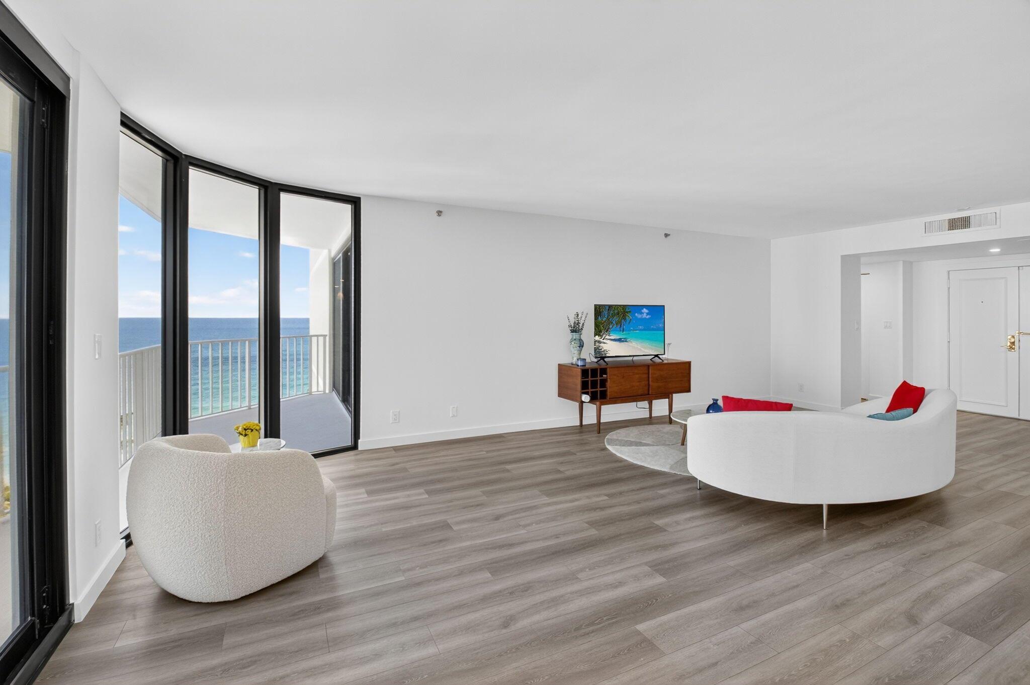 TRAFALGAR OF HIGHLAND BEA - Residential