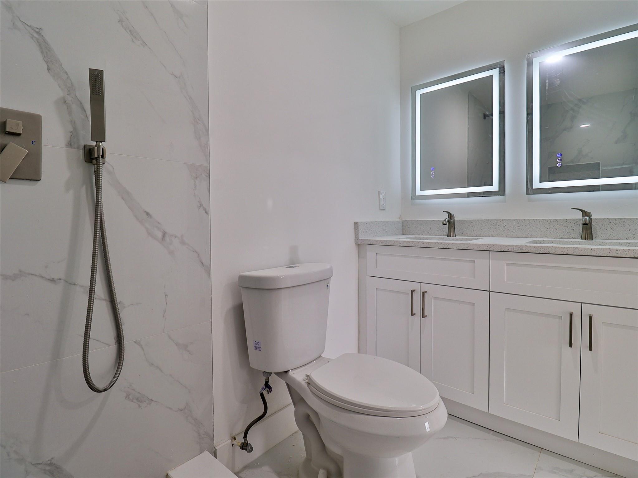 Cresthaven 10 46-25 B - Residential