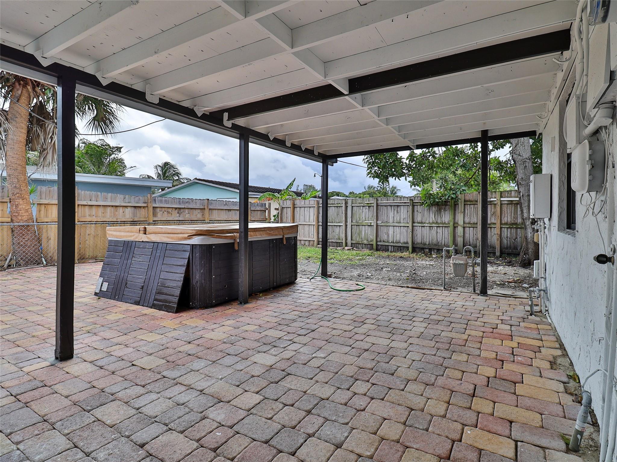 Cresthaven 10 46-25 B - Residential