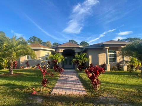 A home in Loxahatchee