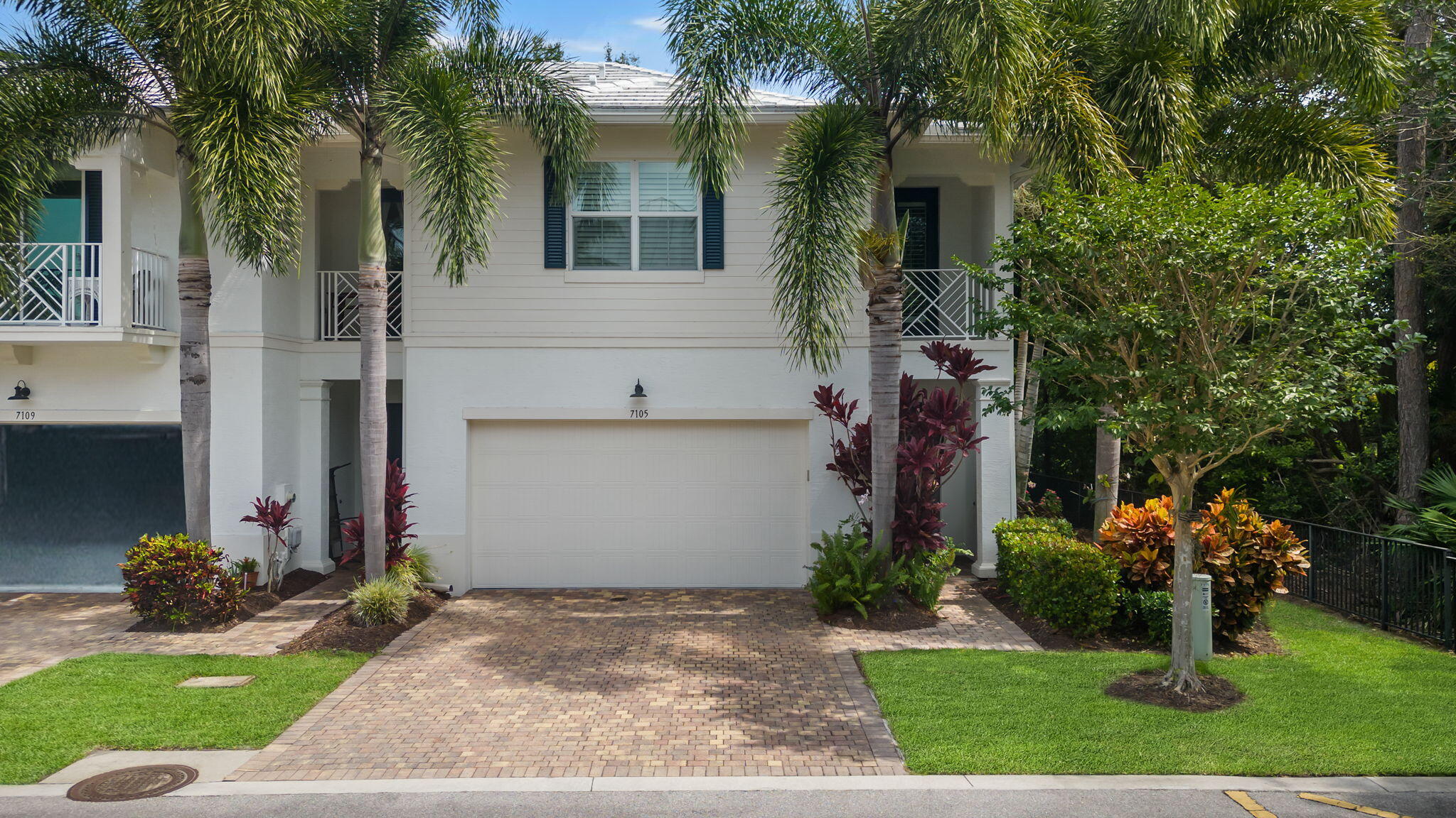 View Palm Beach Gardens, FL 33418 townhome