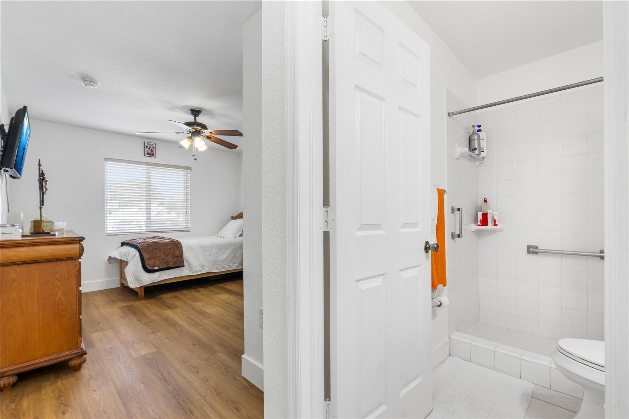 ZAMORAS GROVE - Residential