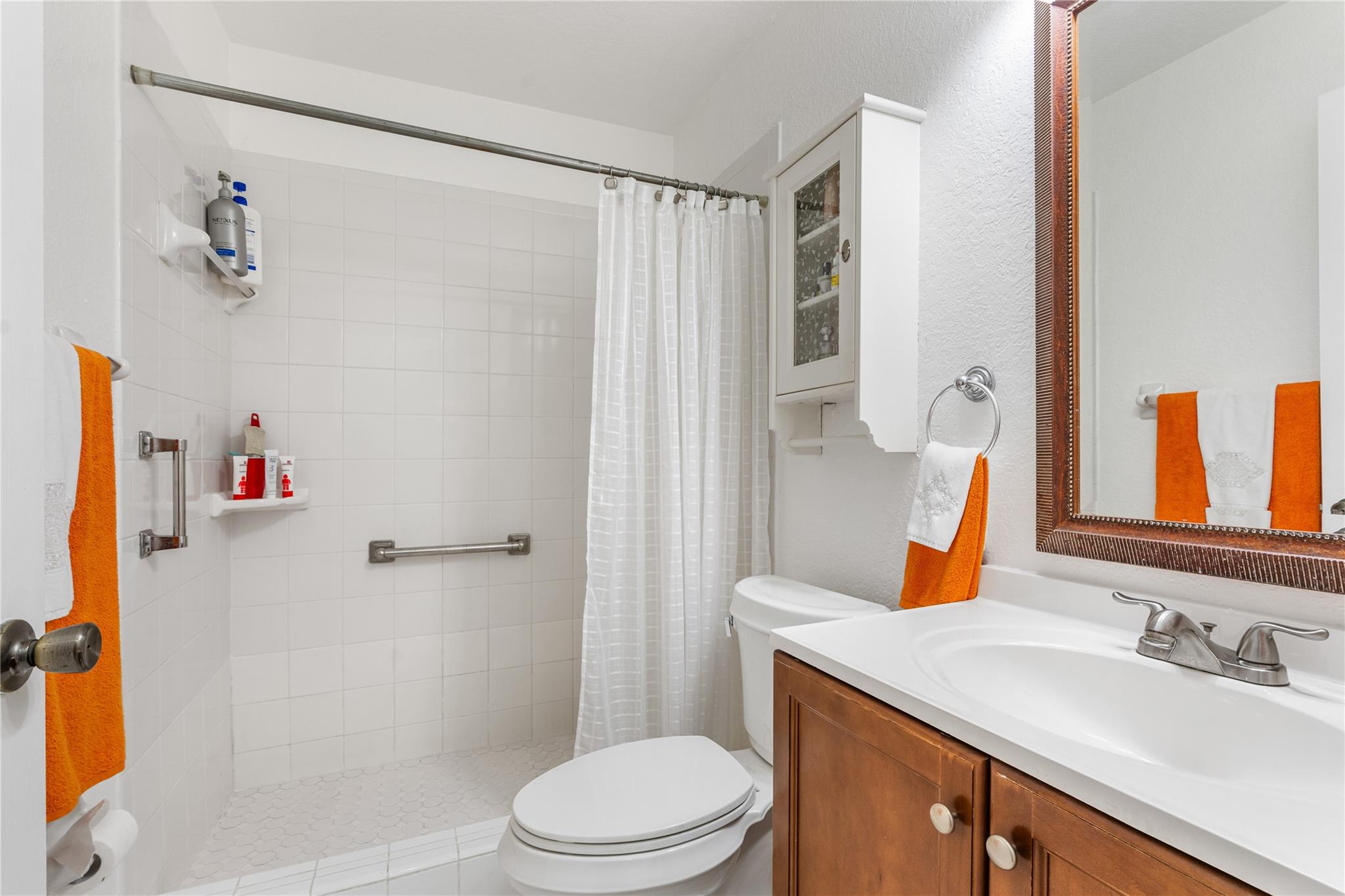 ZAMORAS GROVE - Residential