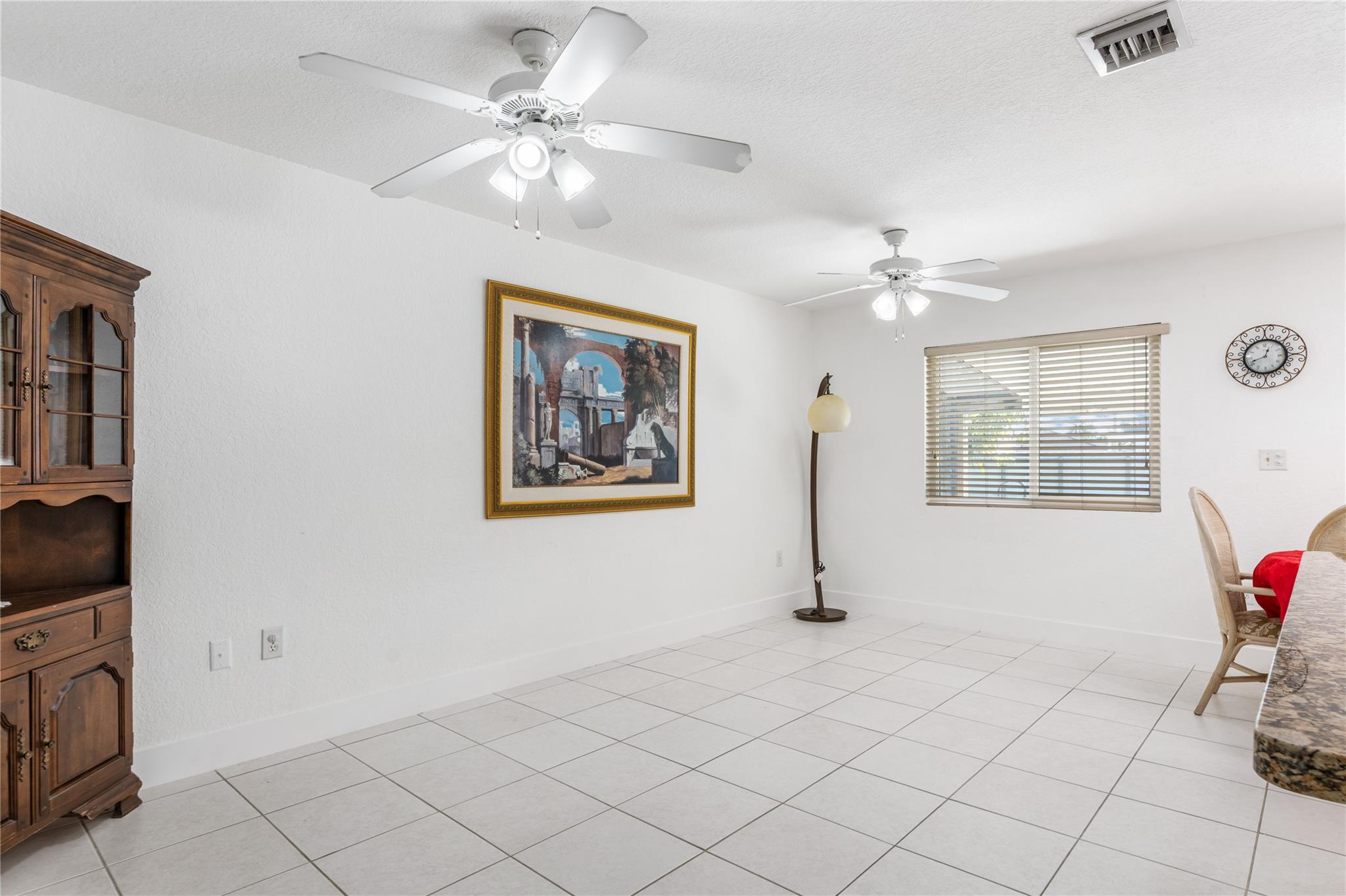 ZAMORAS GROVE - Residential