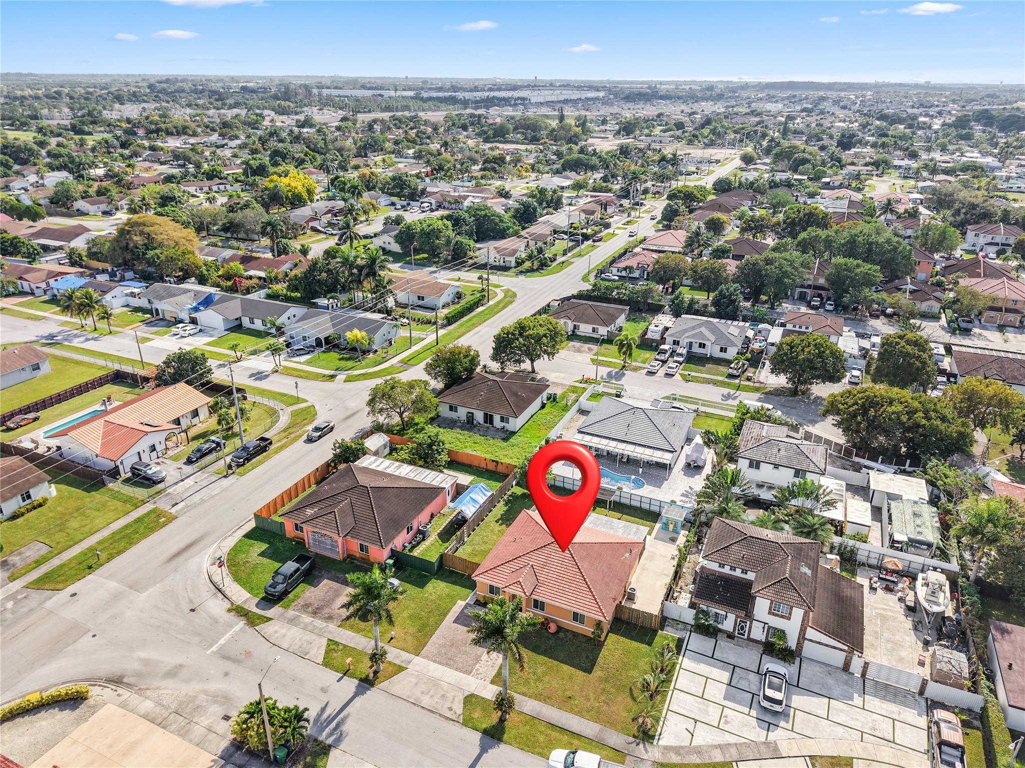 ZAMORAS GROVE - Residential