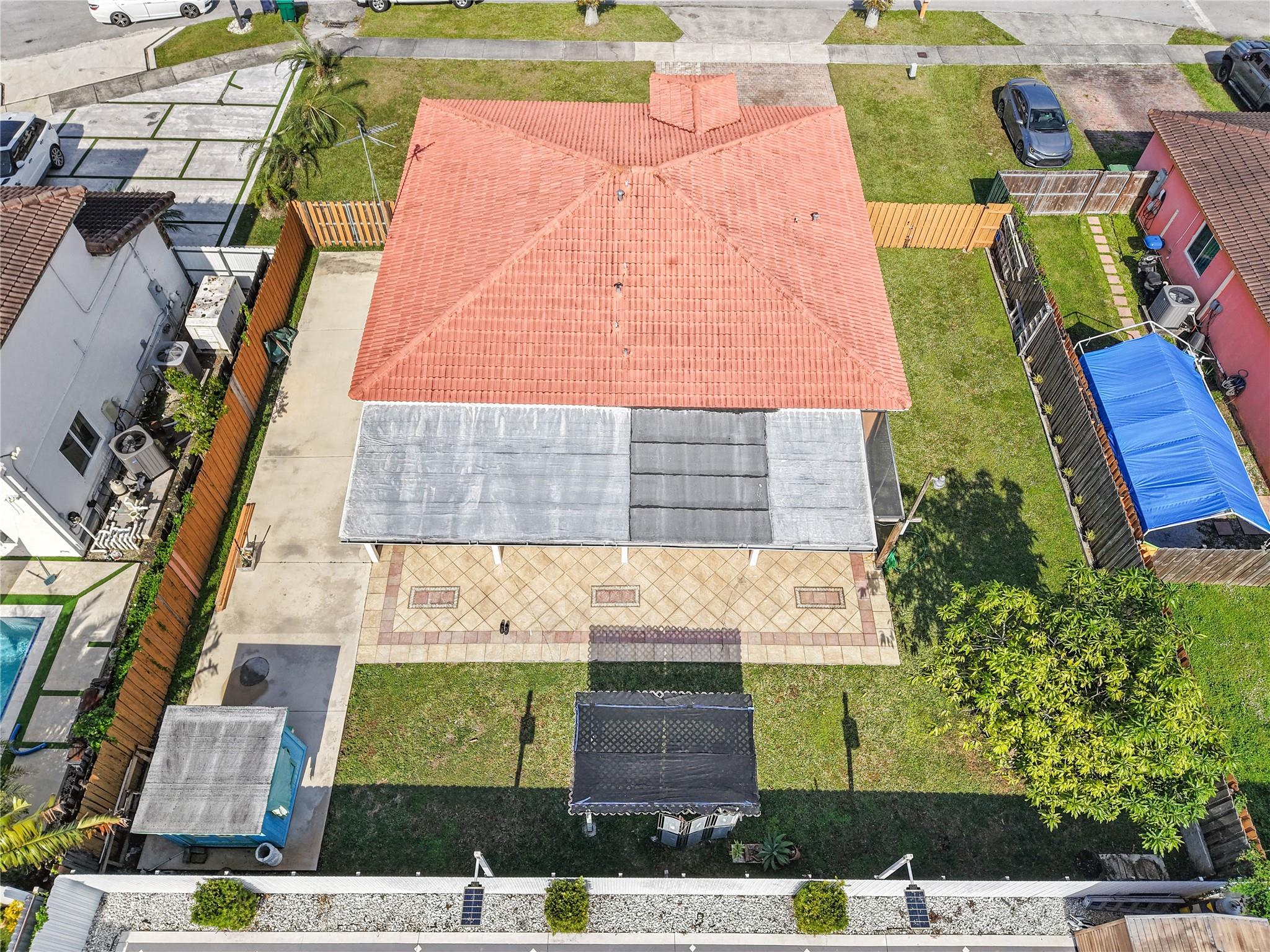 ZAMORAS GROVE - Residential