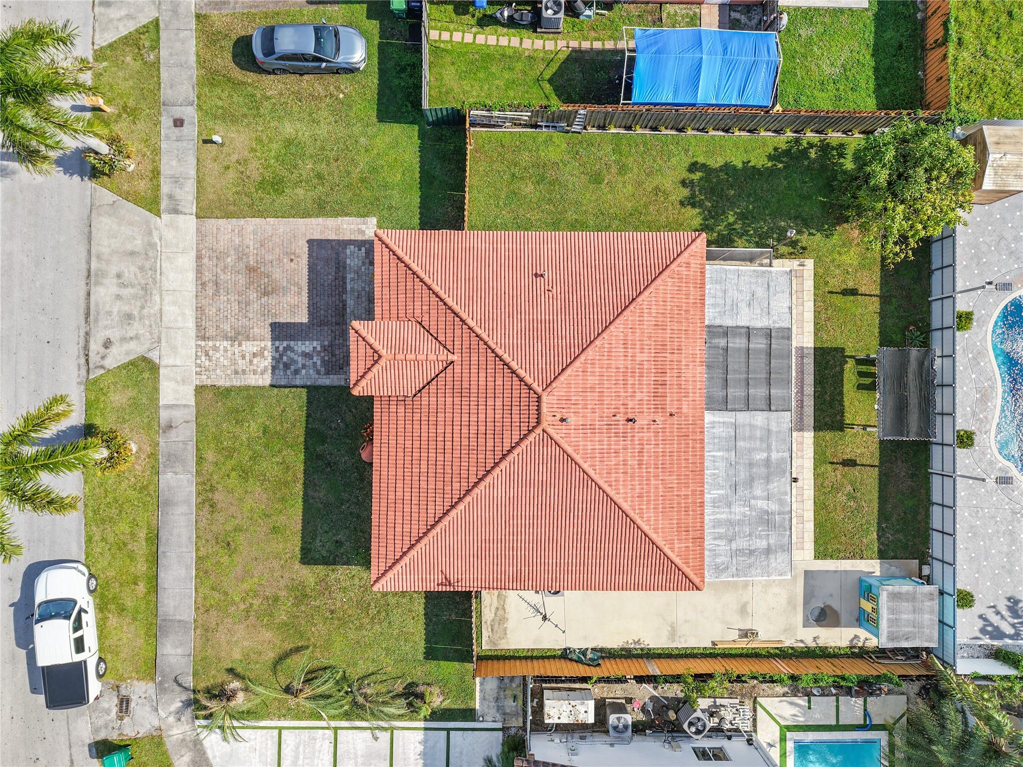 ZAMORAS GROVE - Residential