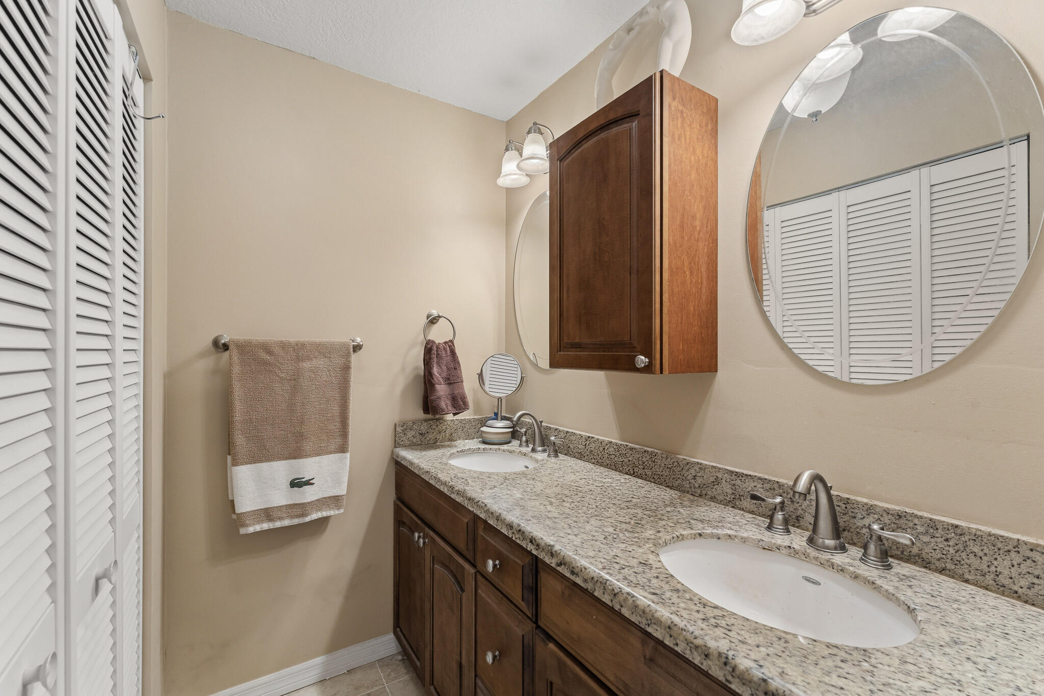 HORSESHOE POINT - Residential