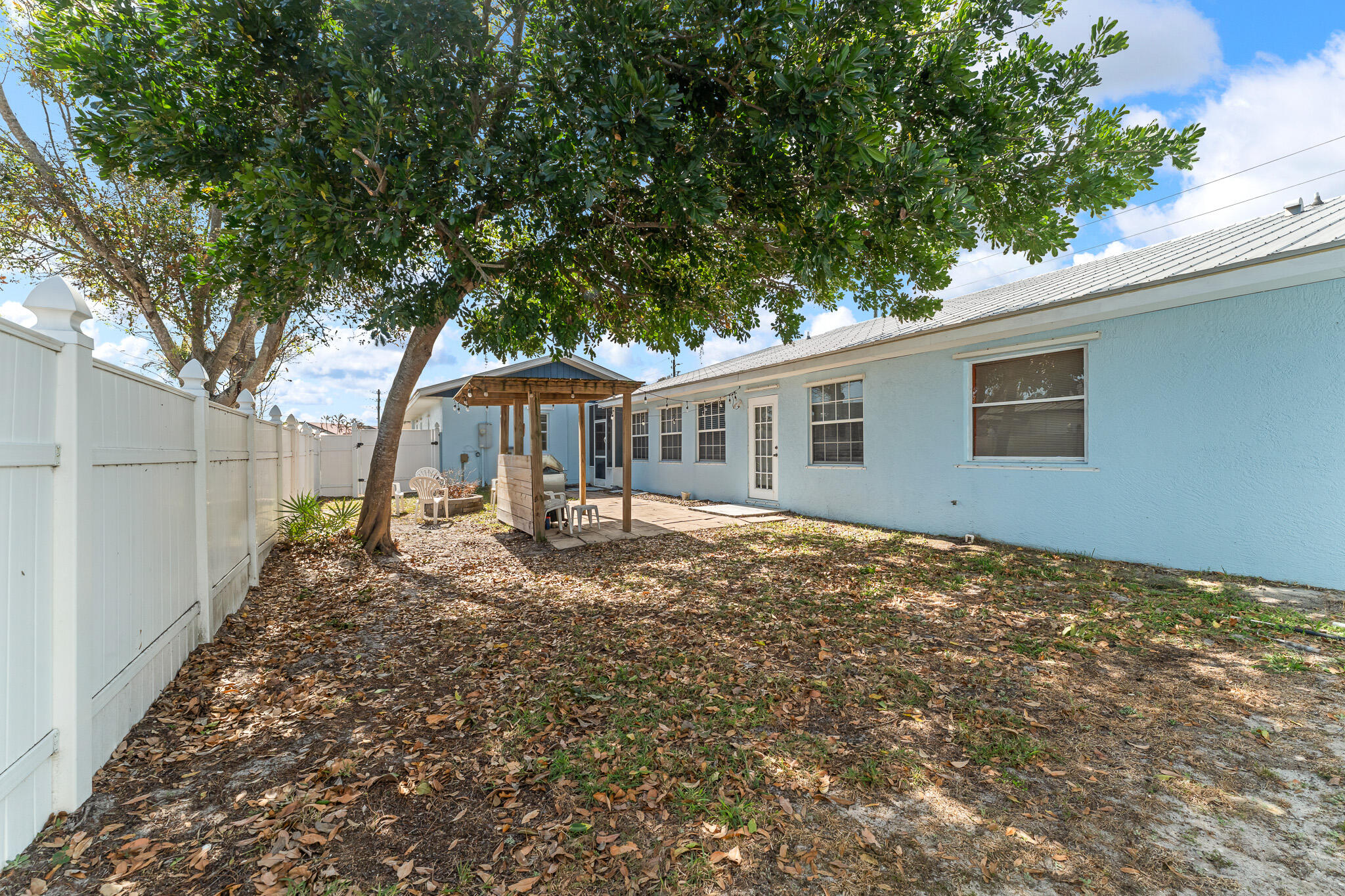 HORSESHOE POINT - Residential