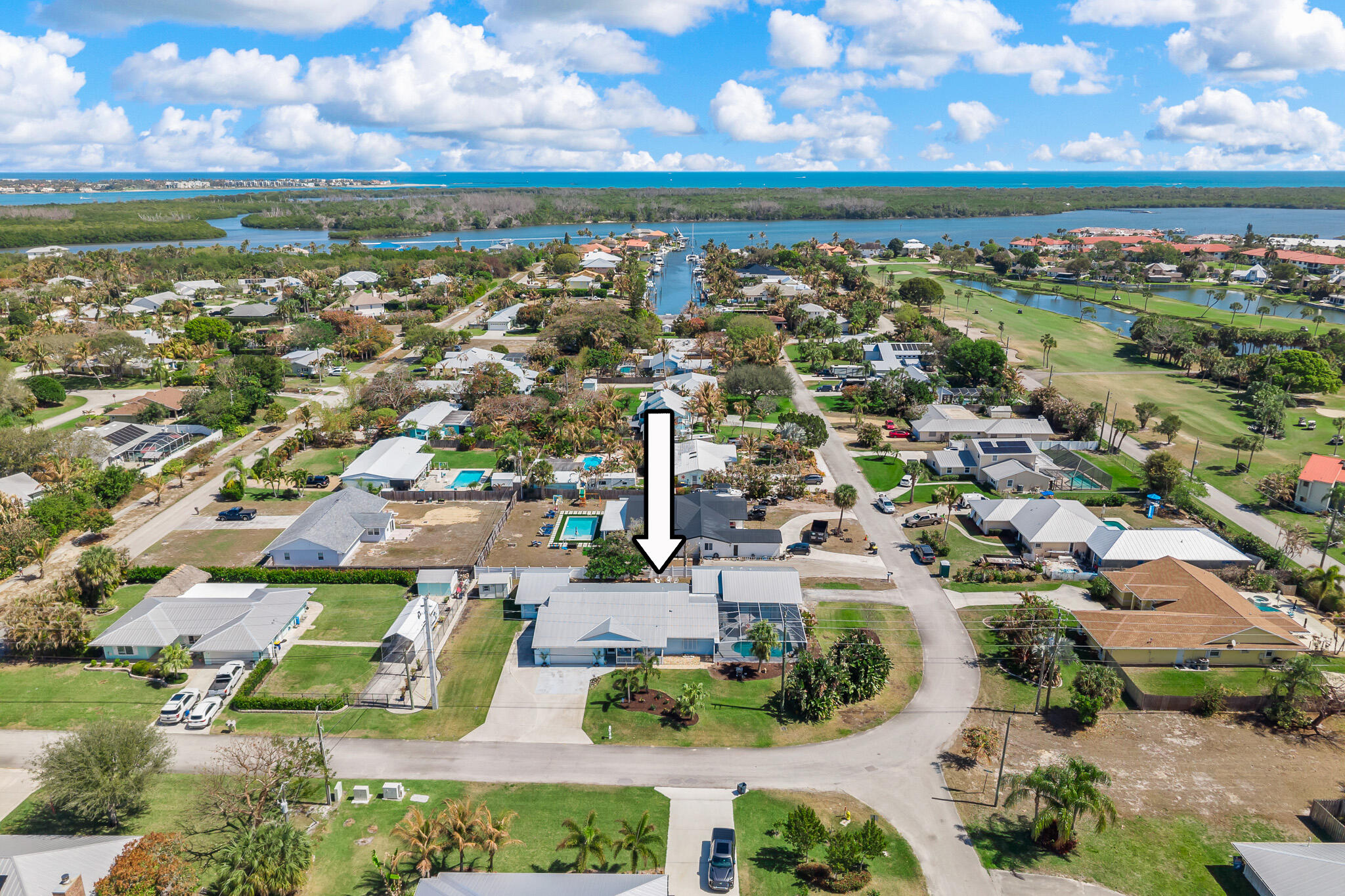 HORSESHOE POINT - Residential