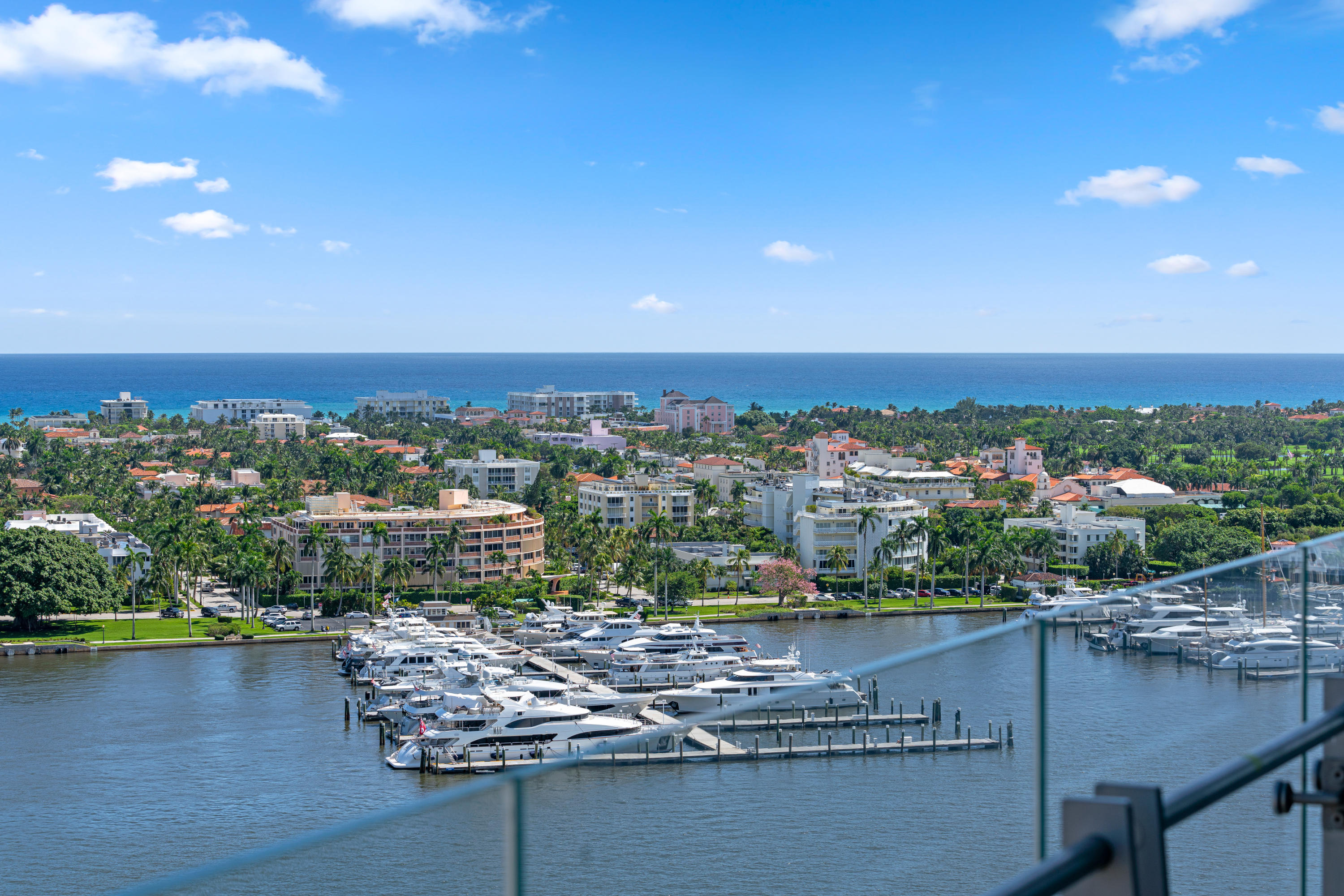 BRISTOL CONDO - Residential