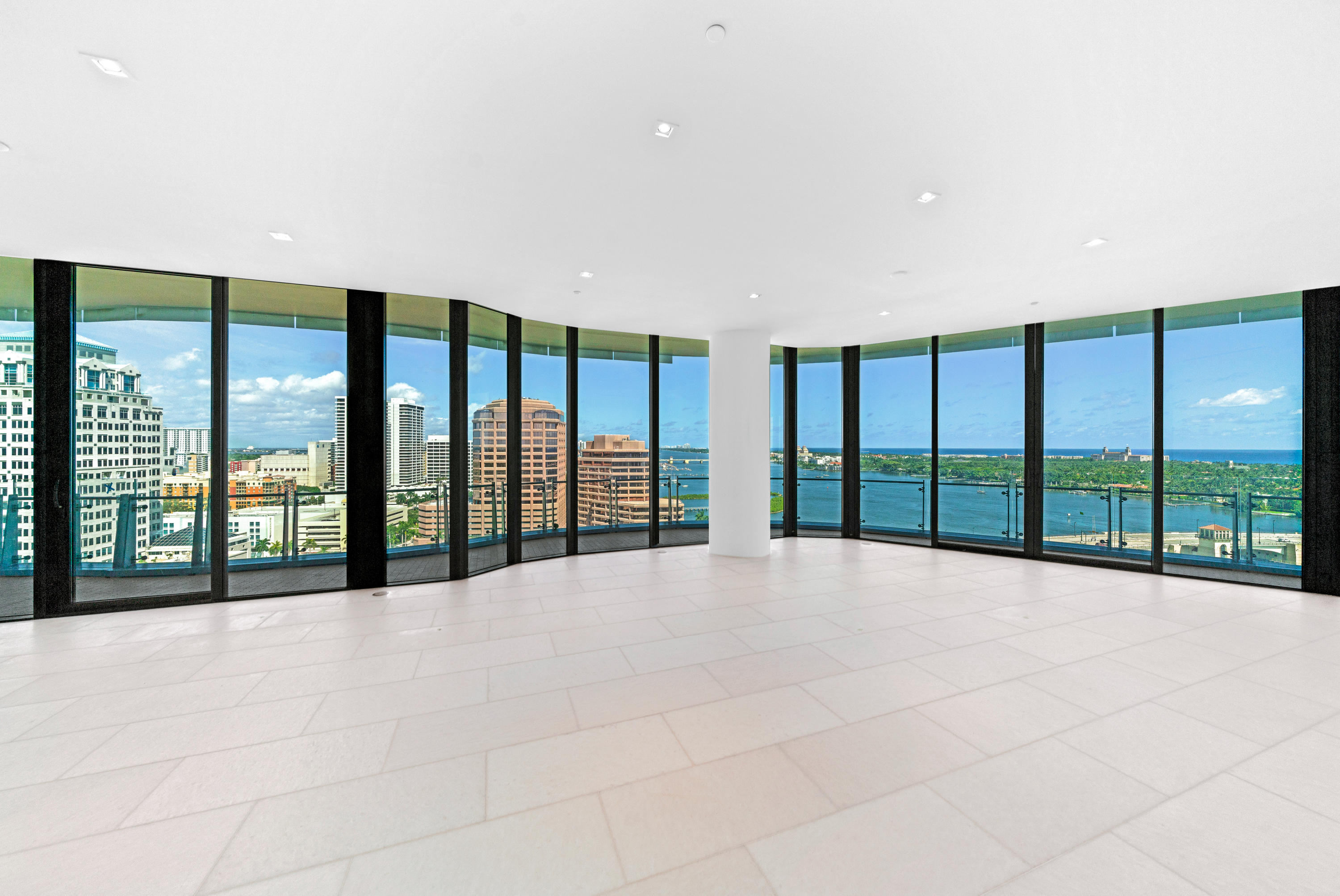 BRISTOL CONDO - Residential