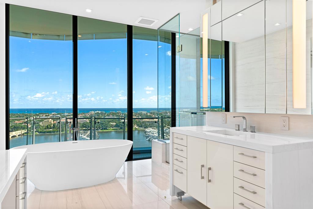 BRISTOL CONDO - Residential