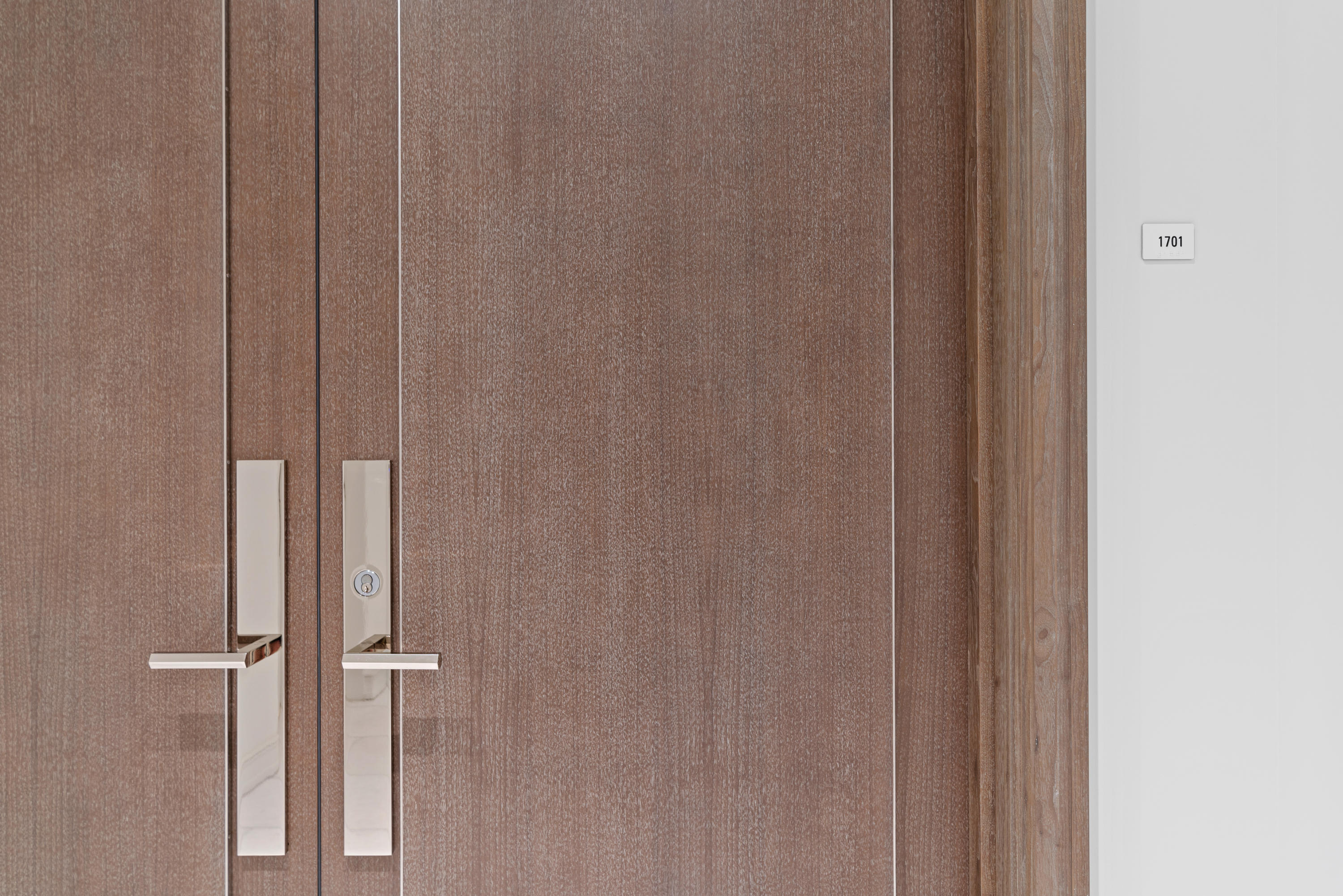 BRISTOL CONDO - Residential