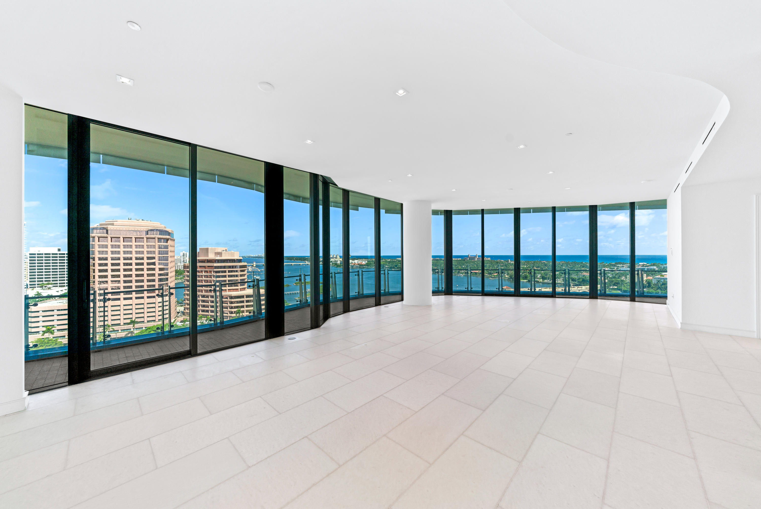 BRISTOL CONDO - Residential