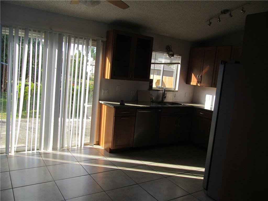 PORT ST LUCIE SECTION 11 - Residential