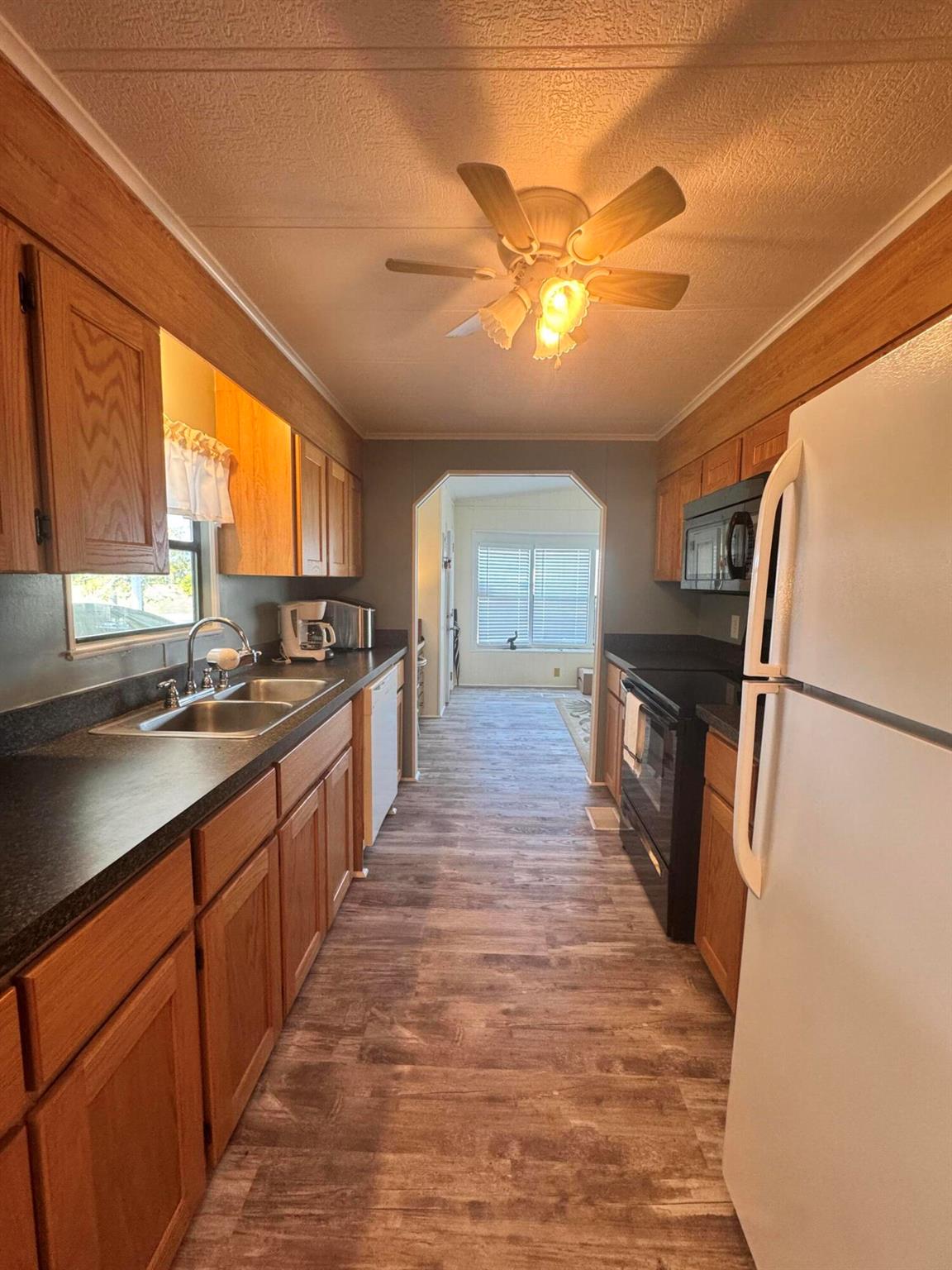 Spanish Lakes Country Clu - Residential