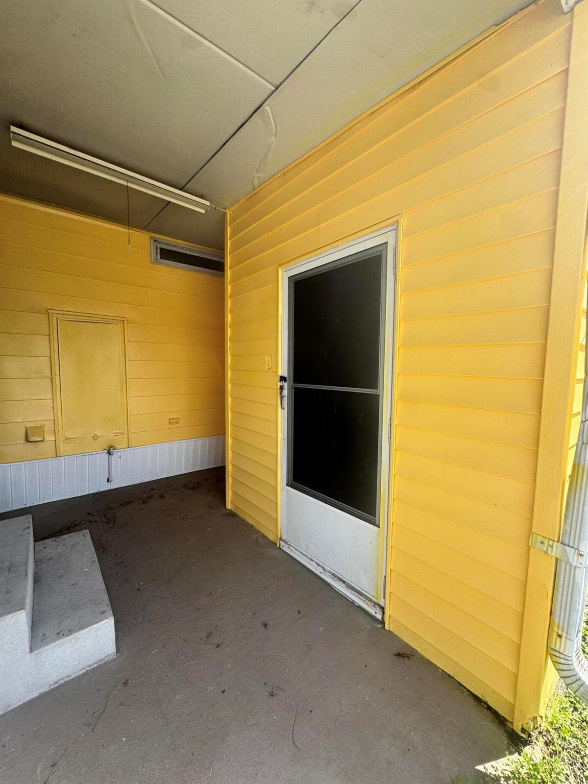 Spanish Lakes Country Clu - Residential