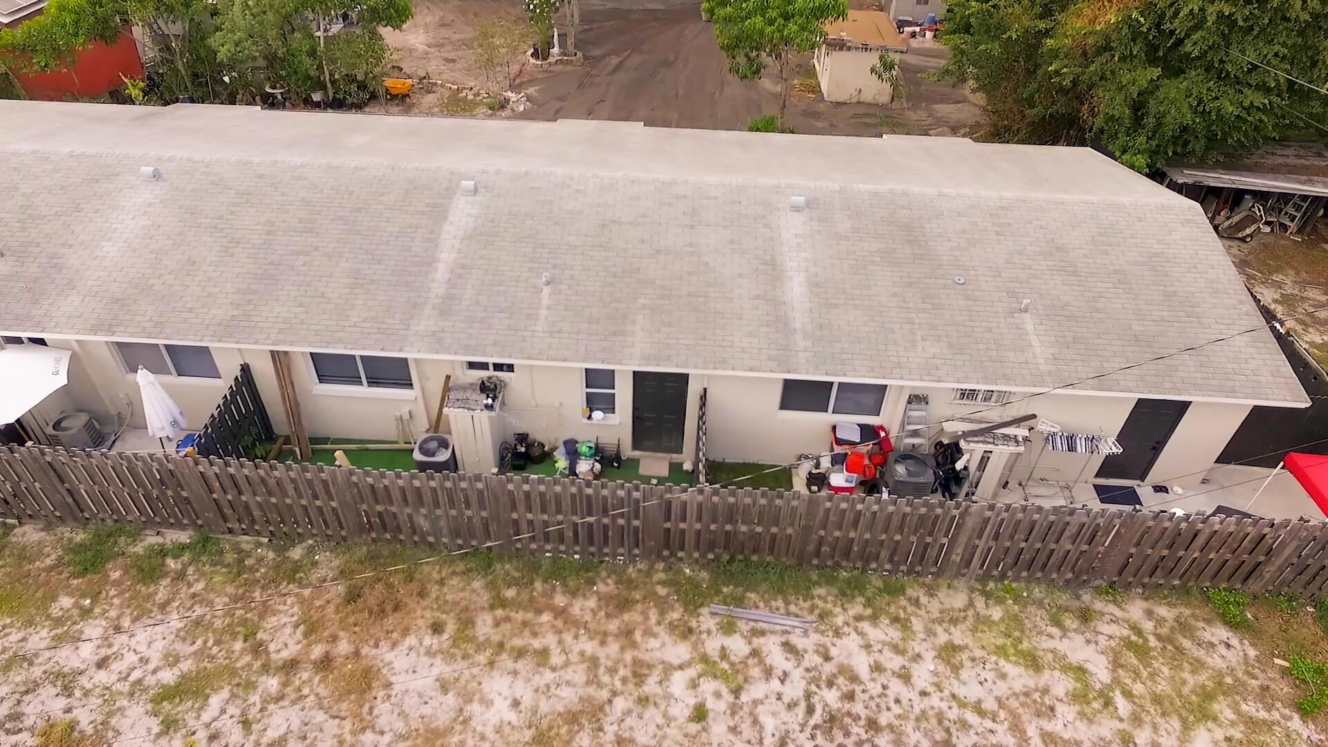 LAKE WORTH HEIGHTS - Residential Income