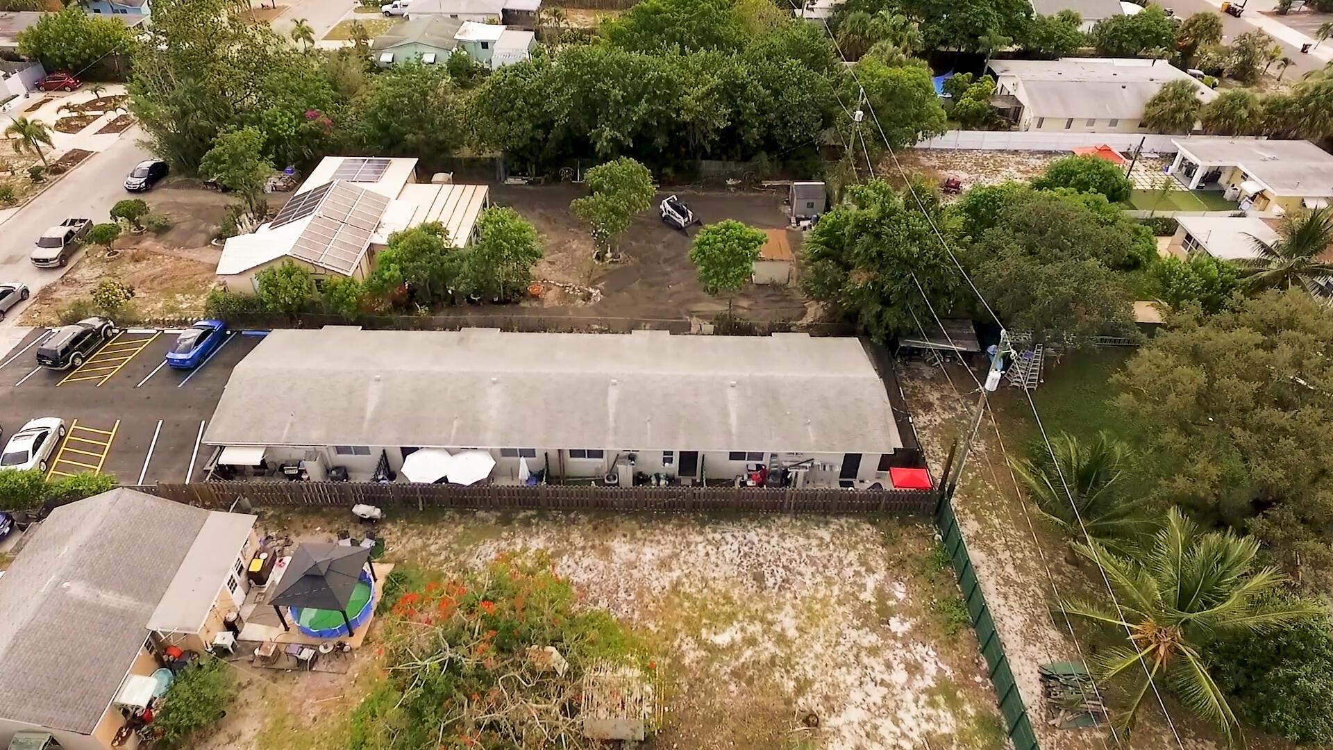 LAKE WORTH HEIGHTS - Residential Income