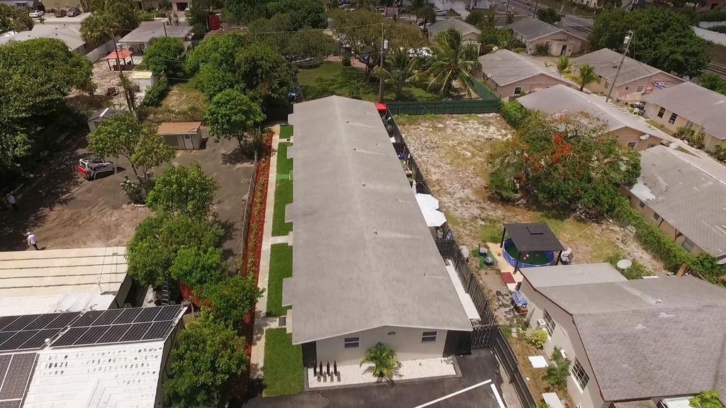 Photo of 1216 N 16th Avenue N #10, Lake Worth Beach, FL 33460 (MLS # R11134369)