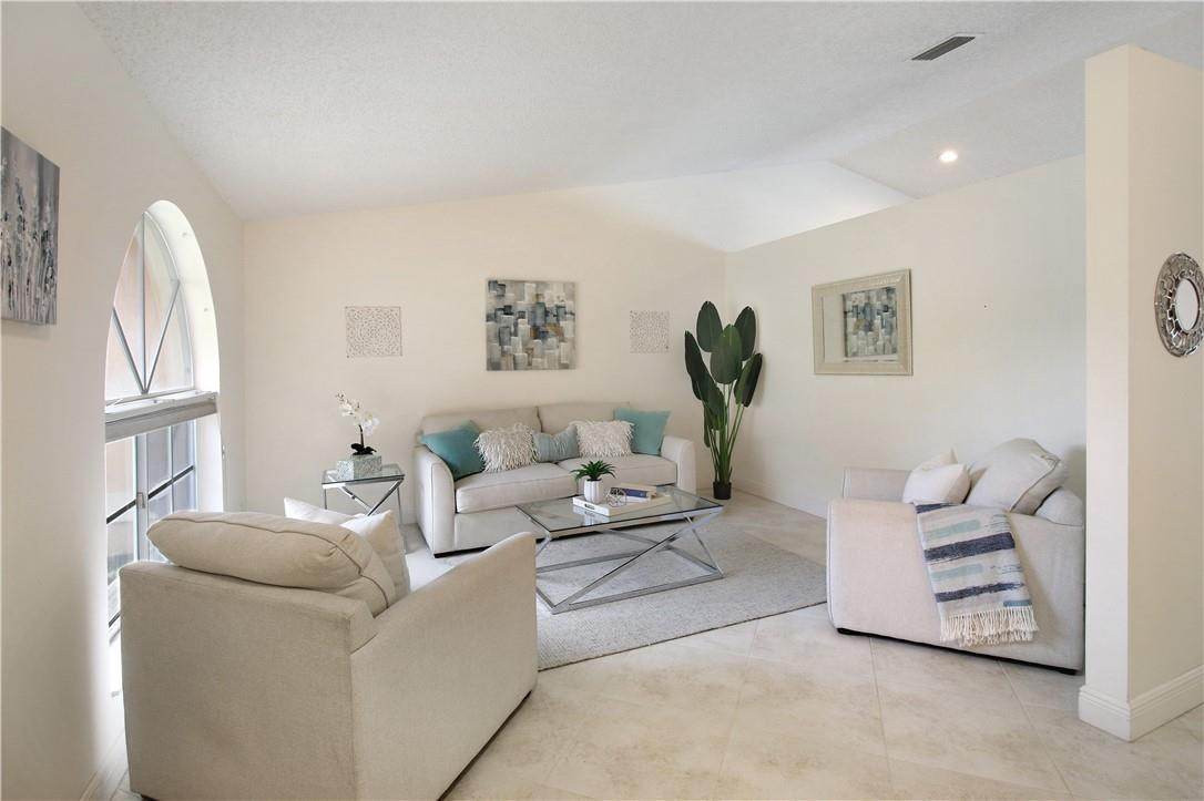 North Spgs 132-38 B - Residential