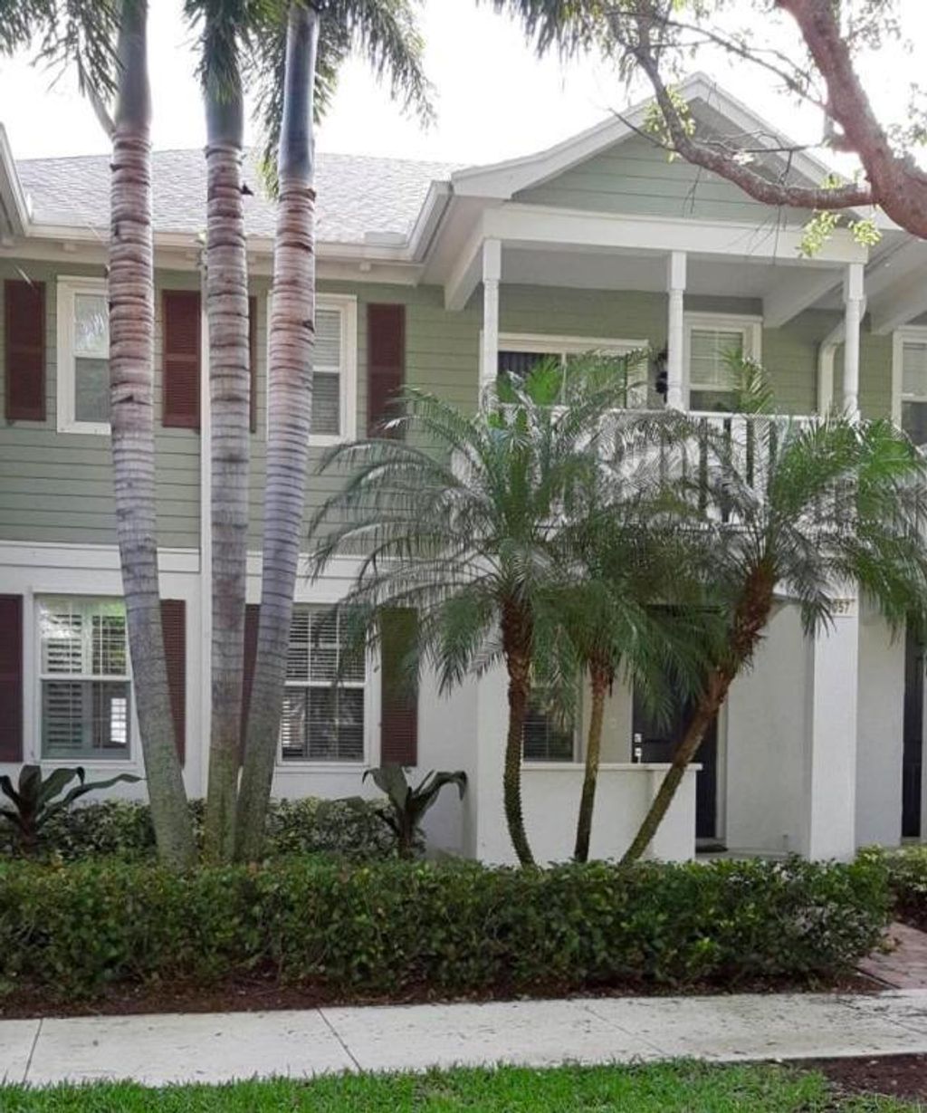 Photo of 3057 E Community Drive, Jupiter, FL 33458 (MLS # R10691345)