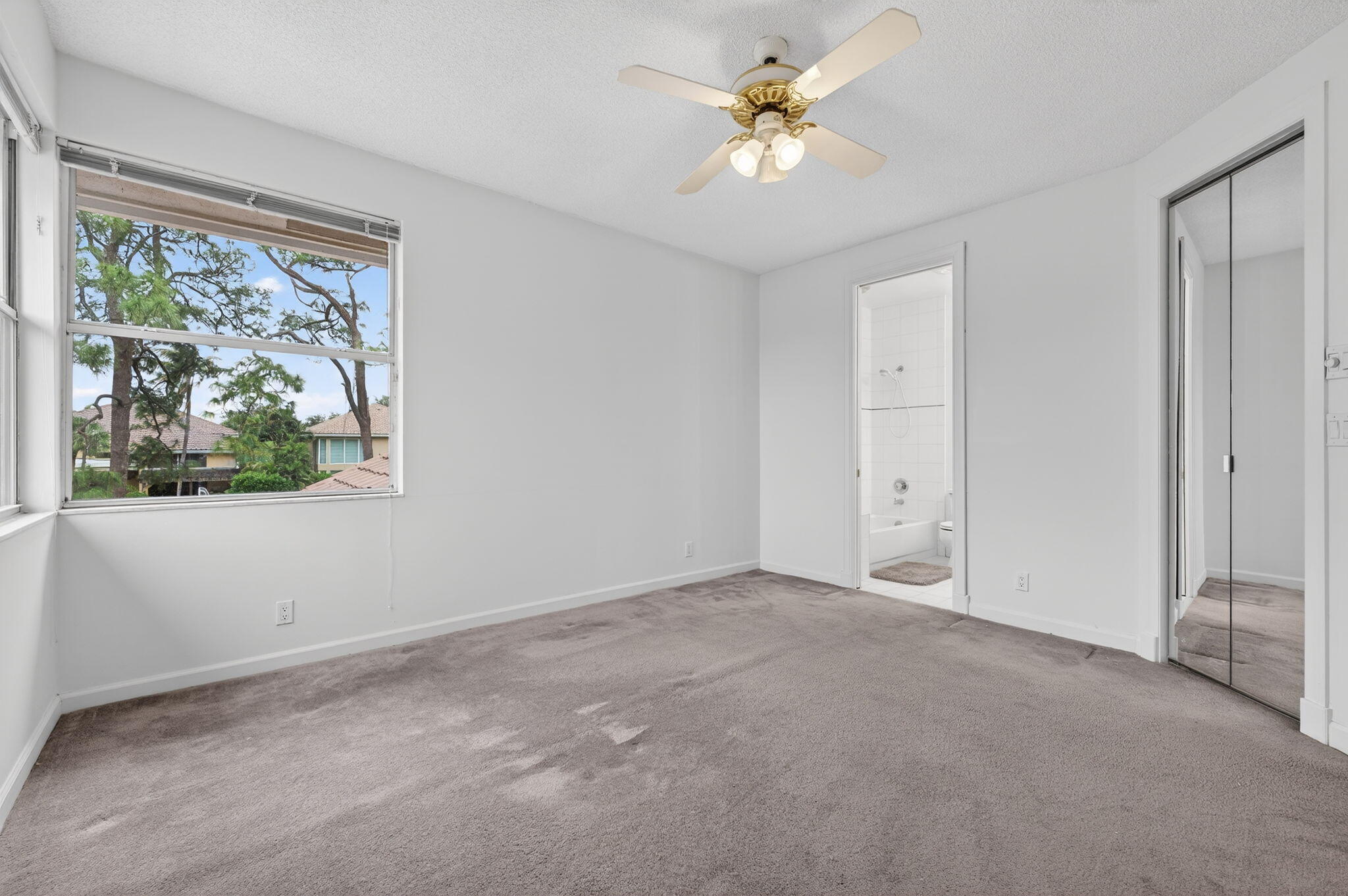 Hamptons of Woodfield Country Club - Residential