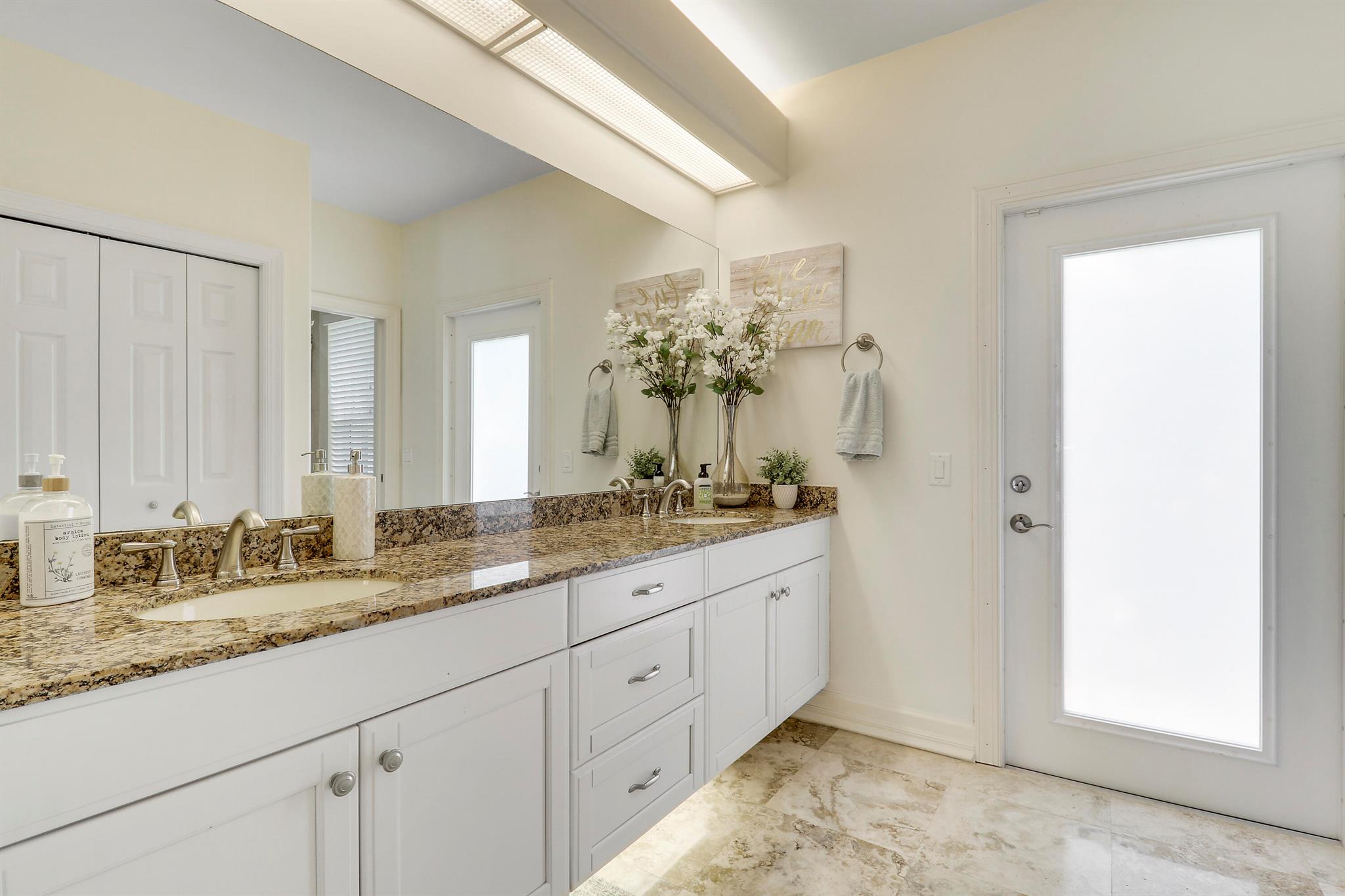 Unincorporated area of Ju - Residential