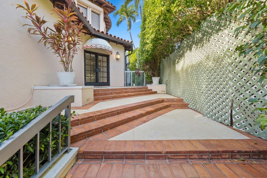 Discover over 4,100 square feet of potential in this 3-bedroom, 4.5-bath townhome located in the heart of Palm Beach. A sunlit patio, private pool, and jacuzzi set among tropical landscaping create an ideal backdrop for your vision.Inside, the home features tall ceilings, an elevator, a first-floor guest suite with a full bath, and a lower-level guest bedroom/den with a full bath. The entire upper level is dedicated to a private primary suite with two closets, a sitting room, an expansive bath, and an outdoor terrace. Residents enjoy exclusive access to L'Ermitage's lakefront pool and tennis court. This property is ready for a complete renovation--an exceptional canvas to design your dream Palm Beach retreat.