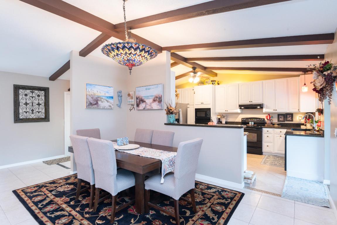 YACHT & COUNTRY CLUB OF STUART - Residential