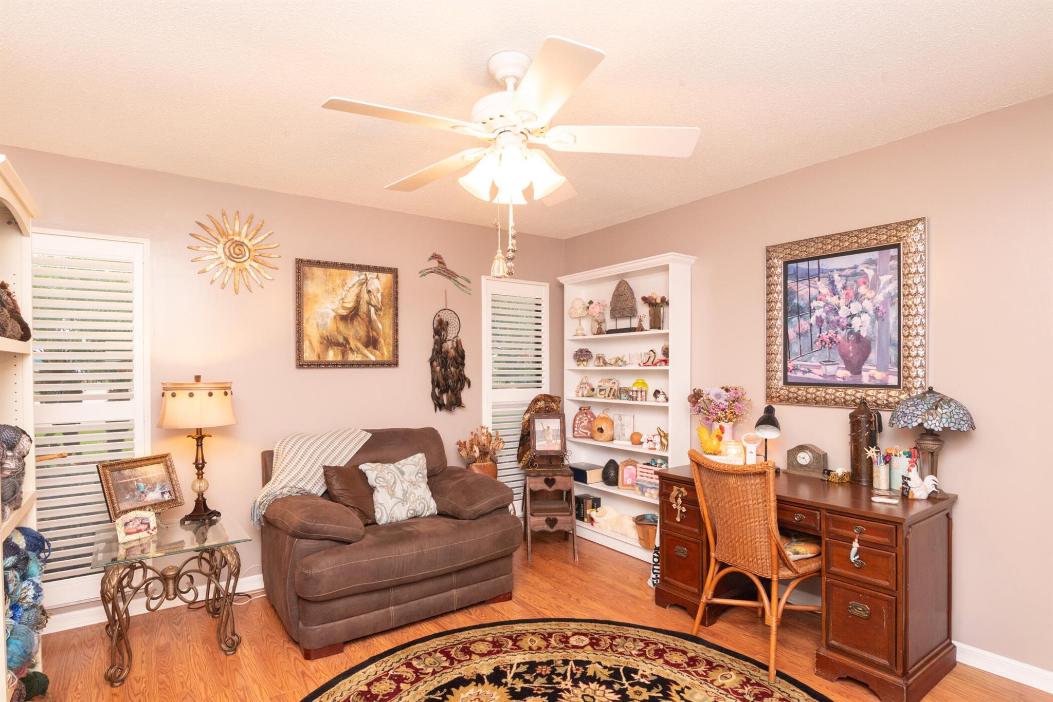 YACHT & COUNTRY CLUB OF S - Residential