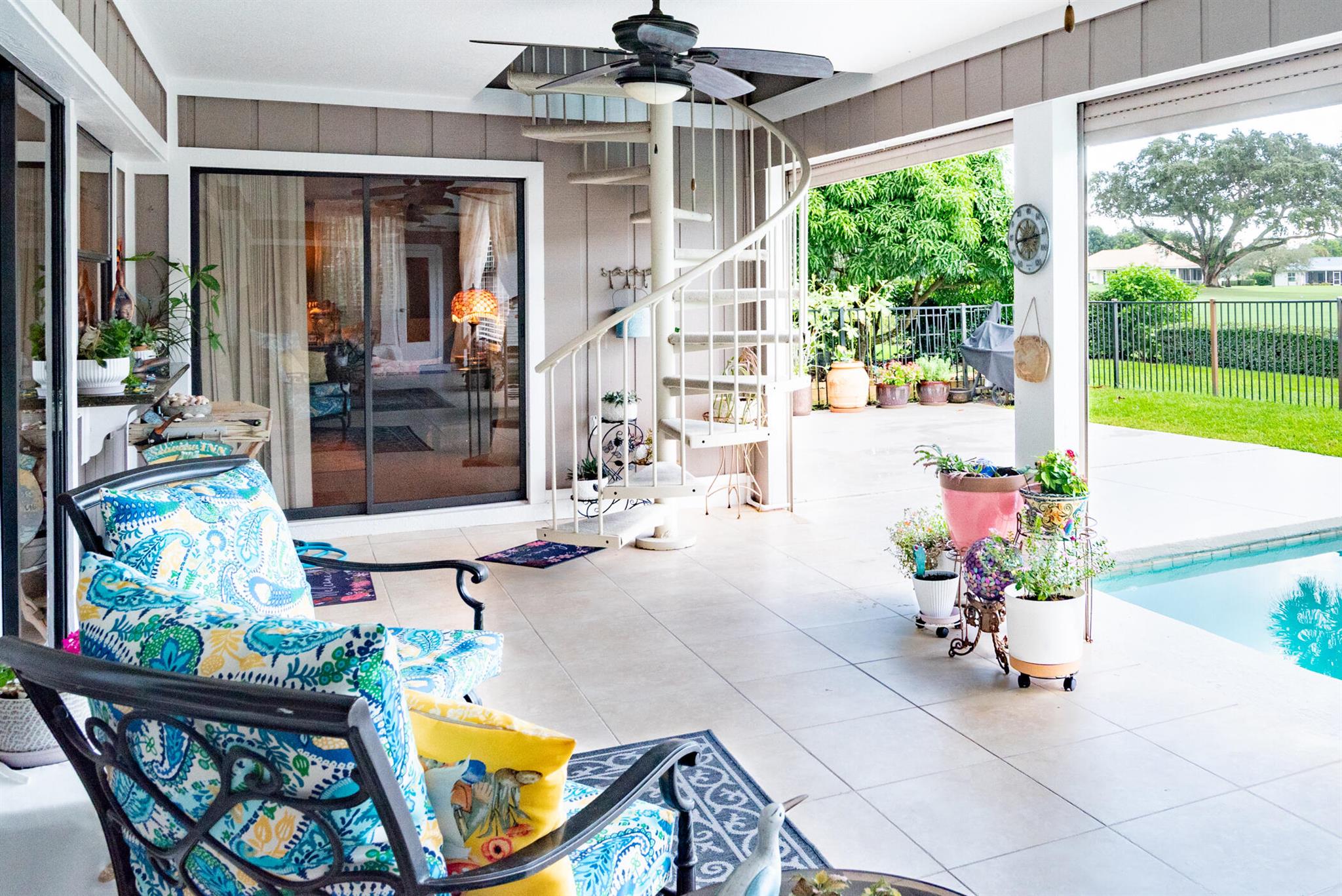 YACHT & COUNTRY CLUB OF S - Residential