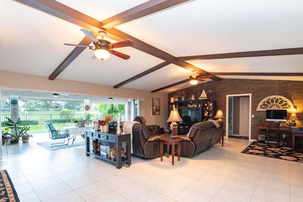 YACHT & COUNTRY CLUB OF STUART - Residential