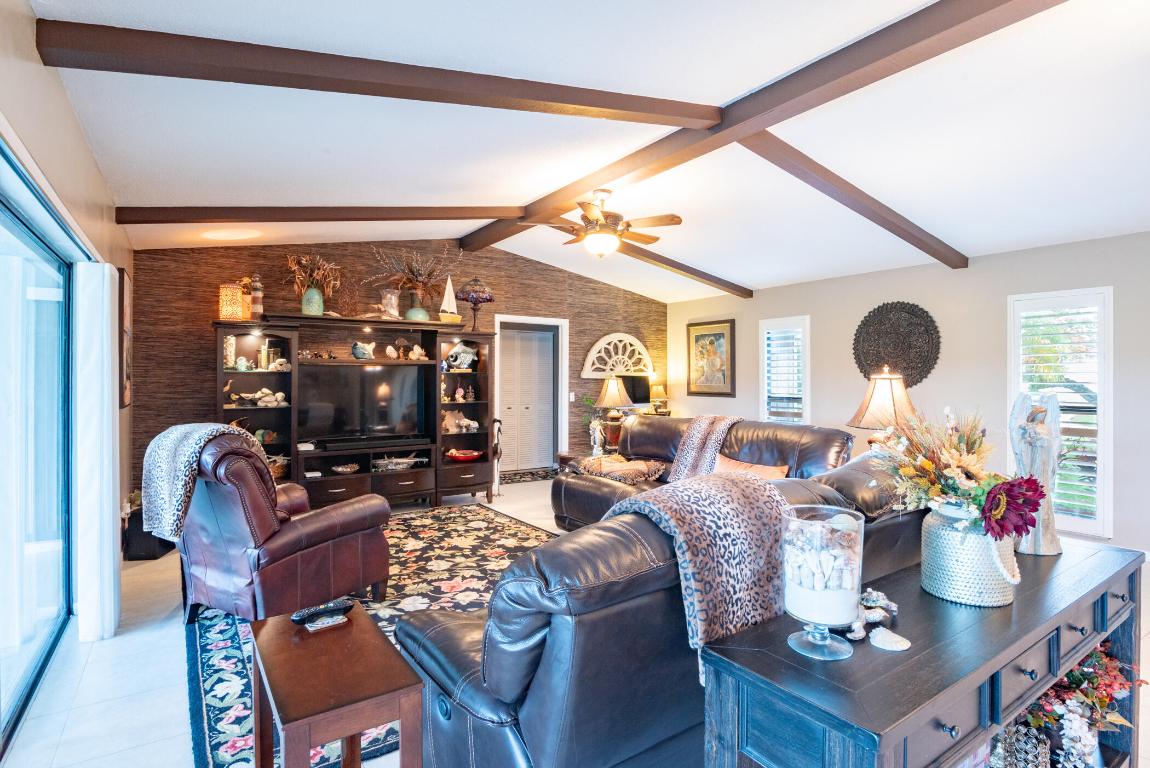 YACHT & COUNTRY CLUB OF STUART - Residential