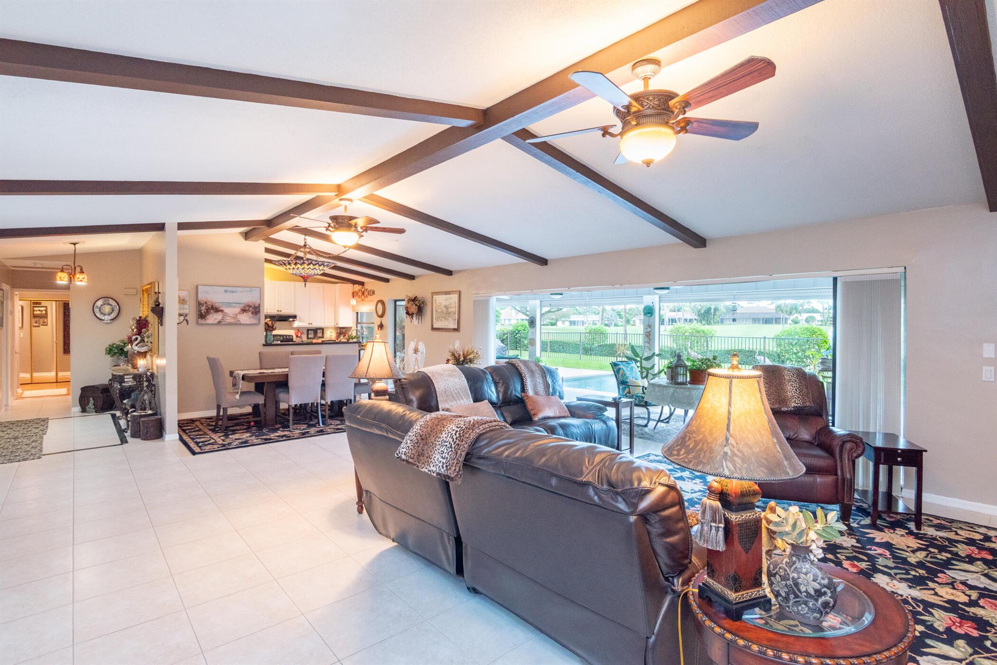 YACHT & COUNTRY CLUB OF S - Residential