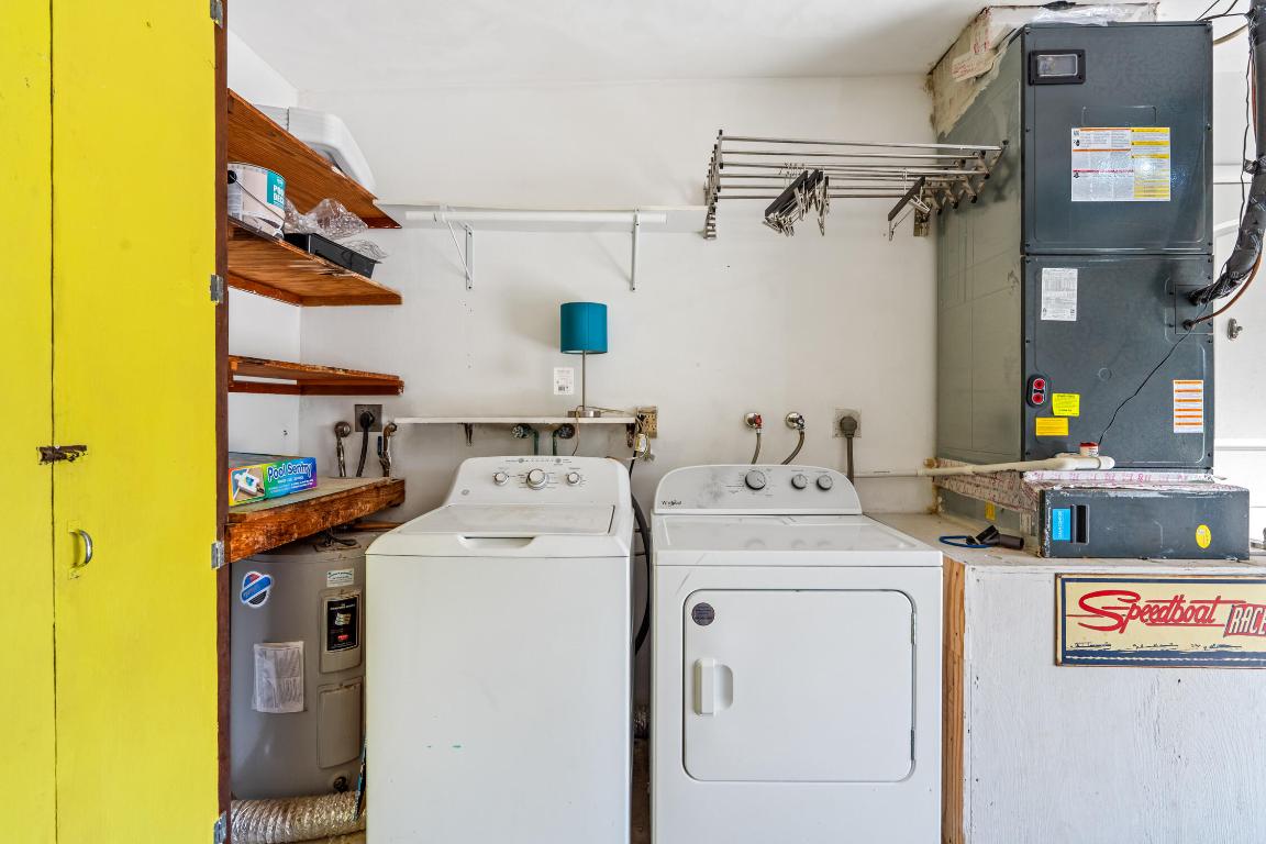 S/D OF 10-45-43, N 1/2 OF GOV - Residential Lease