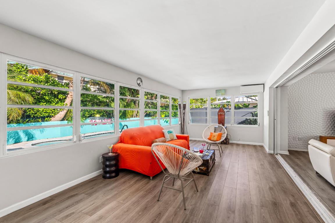 S/D OF 10-45-43, N 1/2 OF GOV - Residential Lease