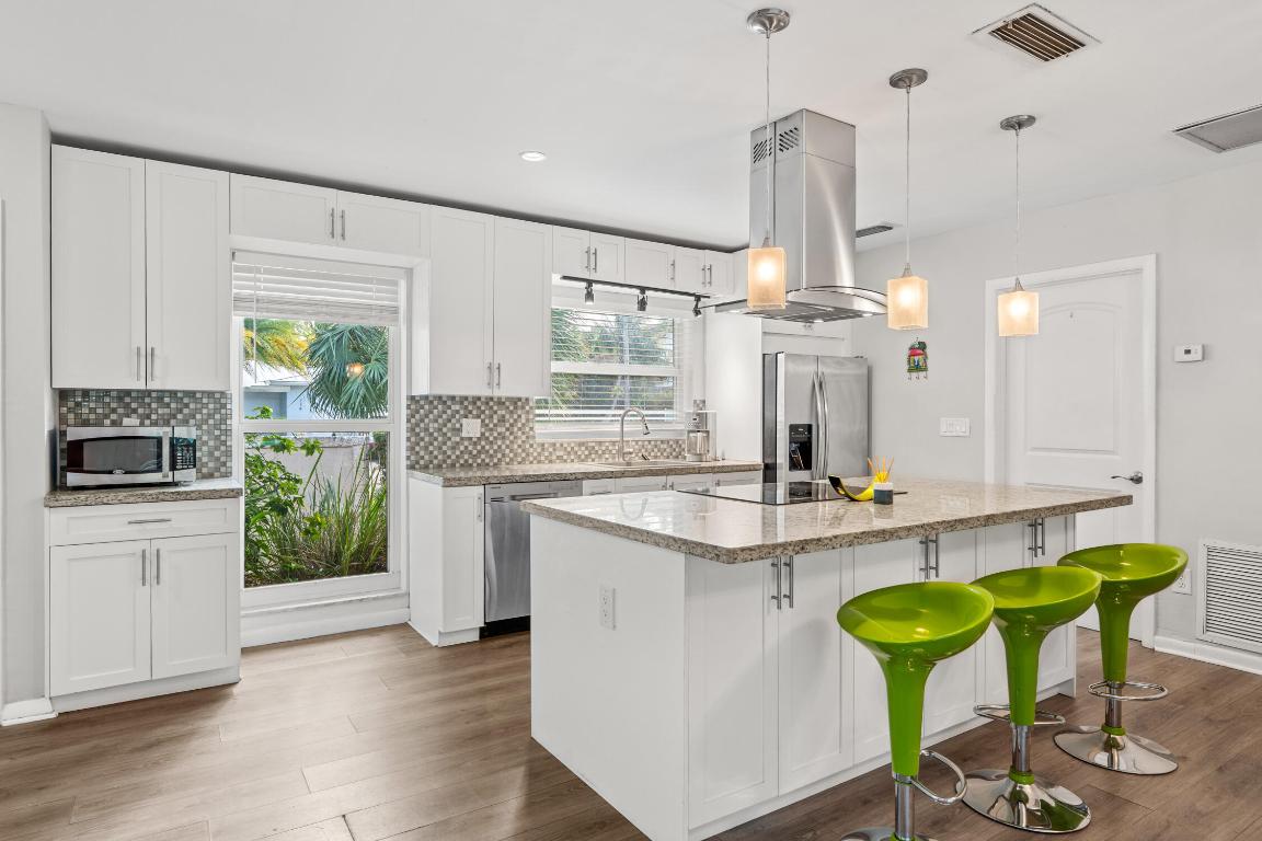 S/D OF 10-45-43, N 1/2 OF GOV - Residential Lease