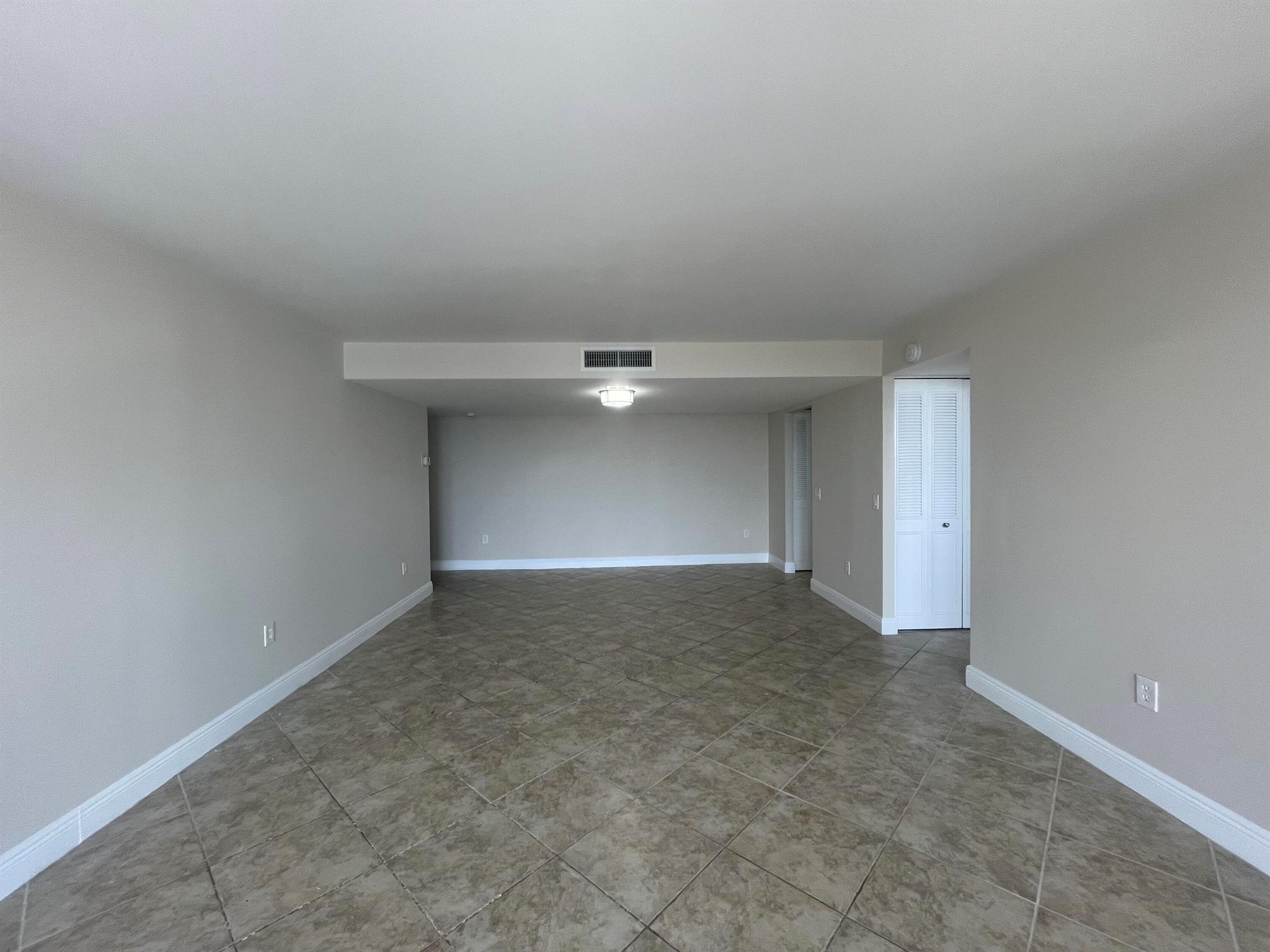 PALM BEACH HOUSE - Residential Lease