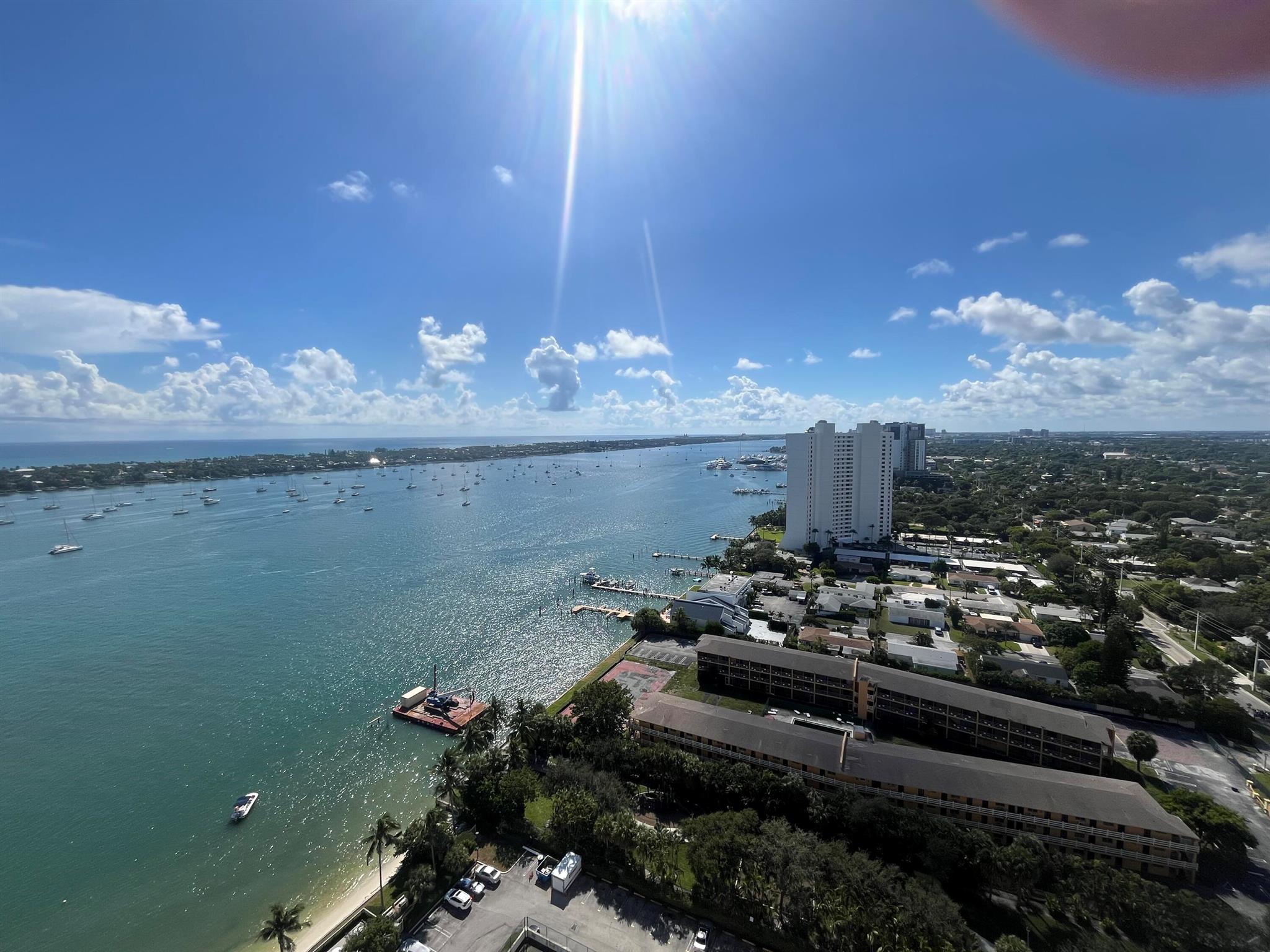 PALM BEACH HOUSE - Residential Lease