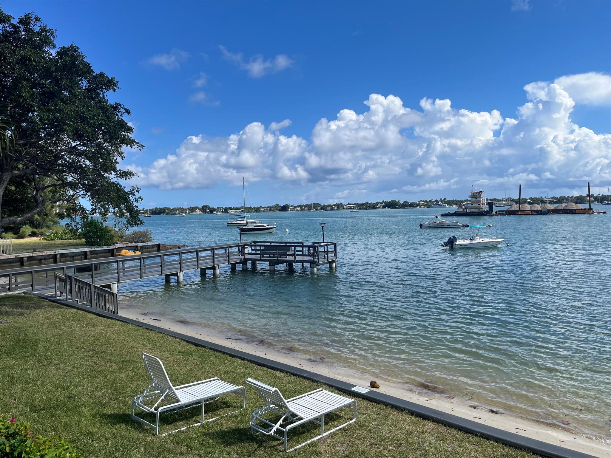 PALM BEACH HOUSE - Residential Lease